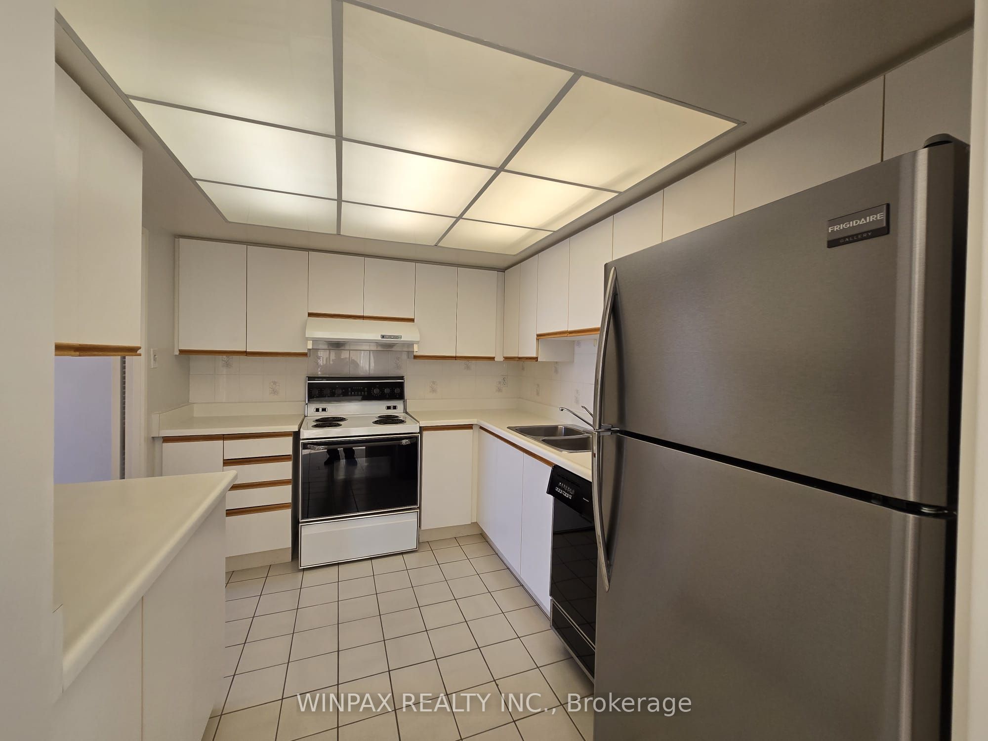 20 Harding Boulevard 1202 Property Photo 14