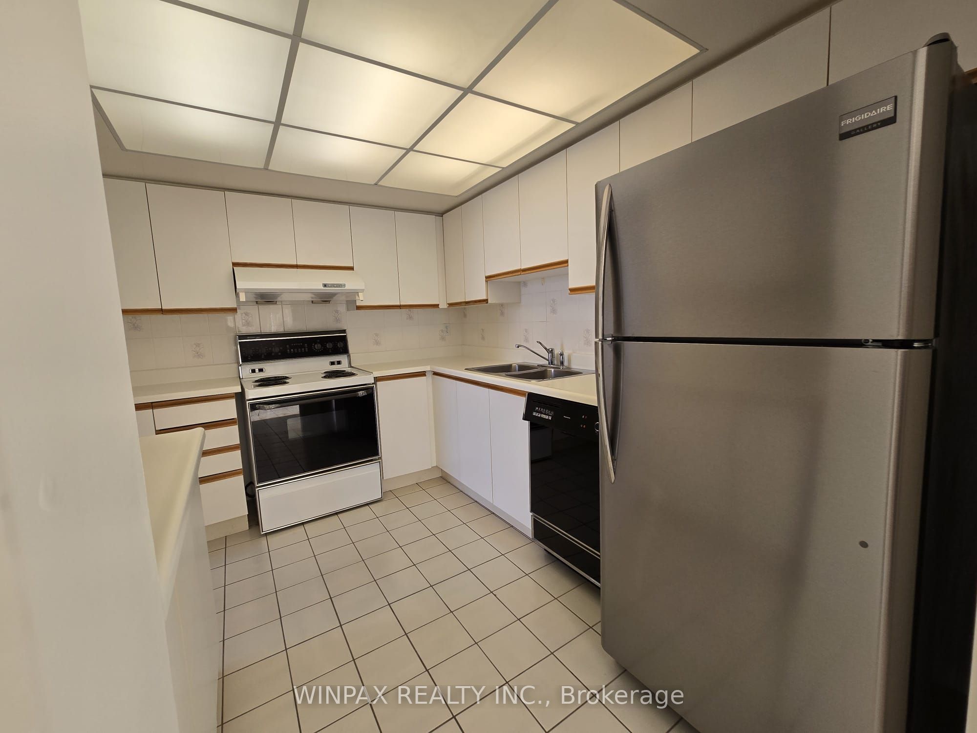 20 Harding Boulevard 1202 Property Photo 16