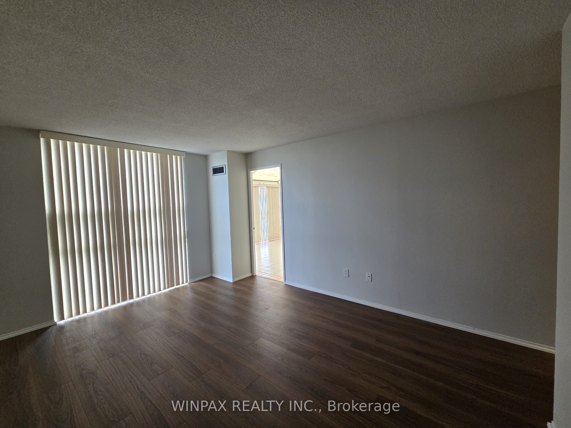 20 Harding Boulevard 1202 Property Photo 22