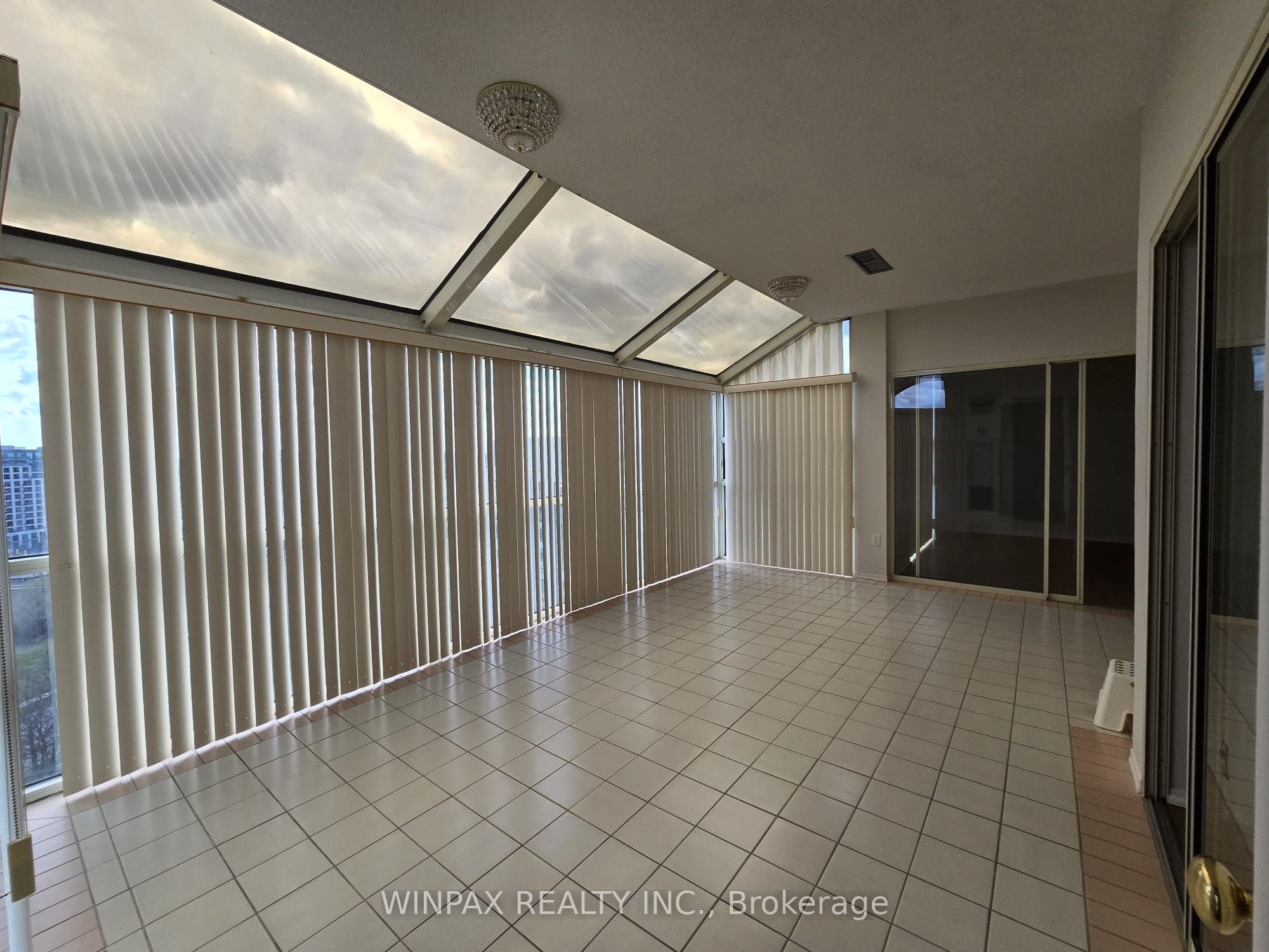 20 Harding Boulevard 1202 Property Photo 24