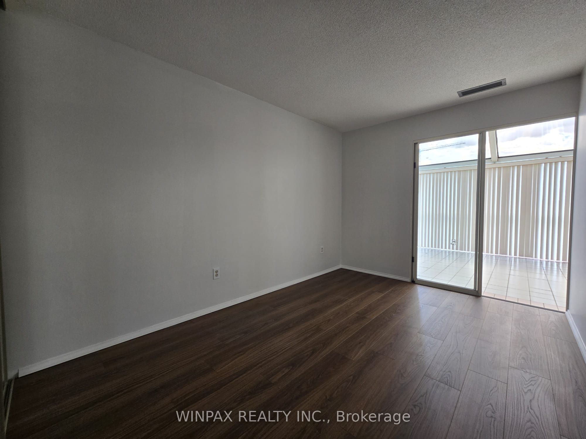 20 Harding Boulevard 1202 Property Photo 28
