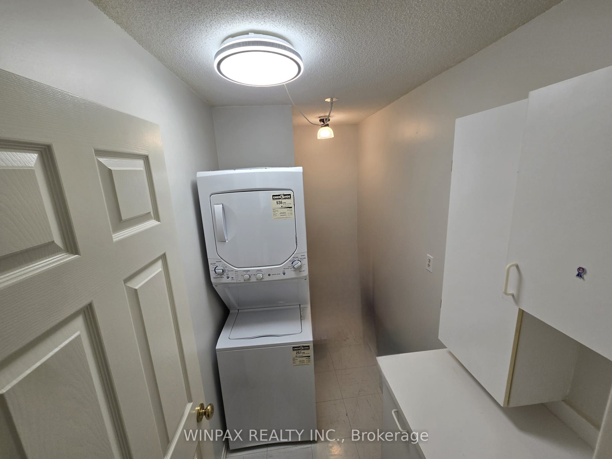 20 Harding Boulevard 1202 Property Photo 40