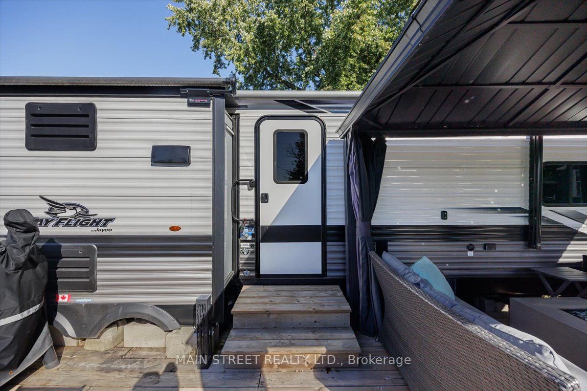 15 Hawaiian Circle Property Photo 7
