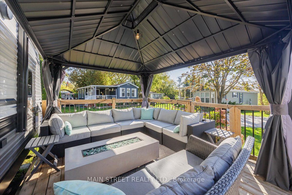 15 Hawaiian Circle Property Photo 8