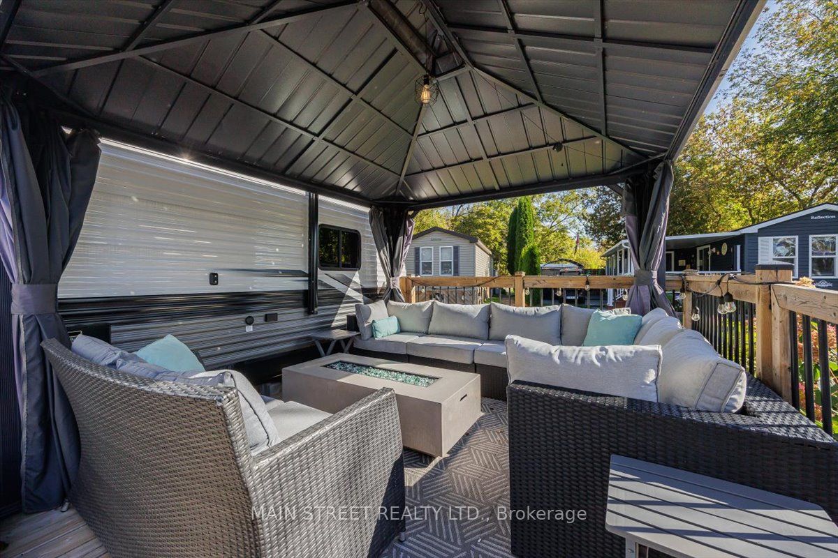 15 Hawaiian Circle Property Photo 9