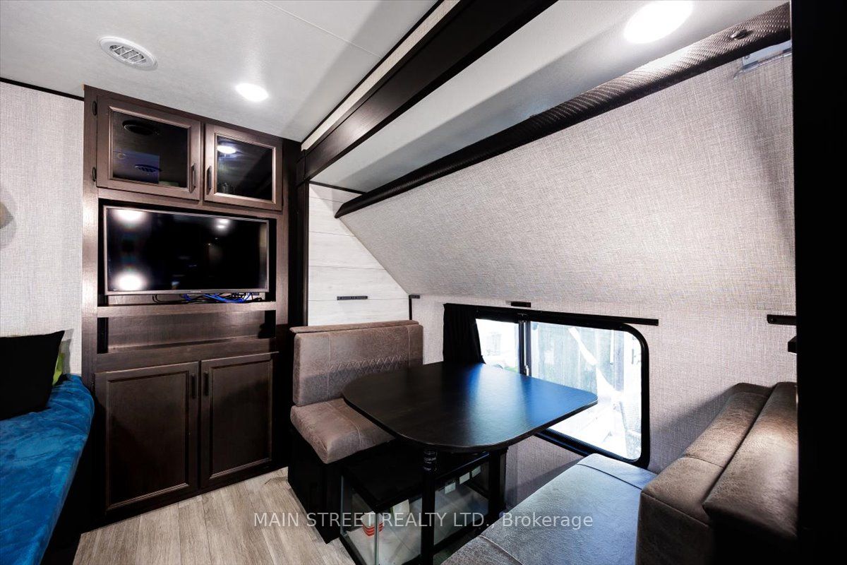15 Hawaiian Circle Property Photo 17