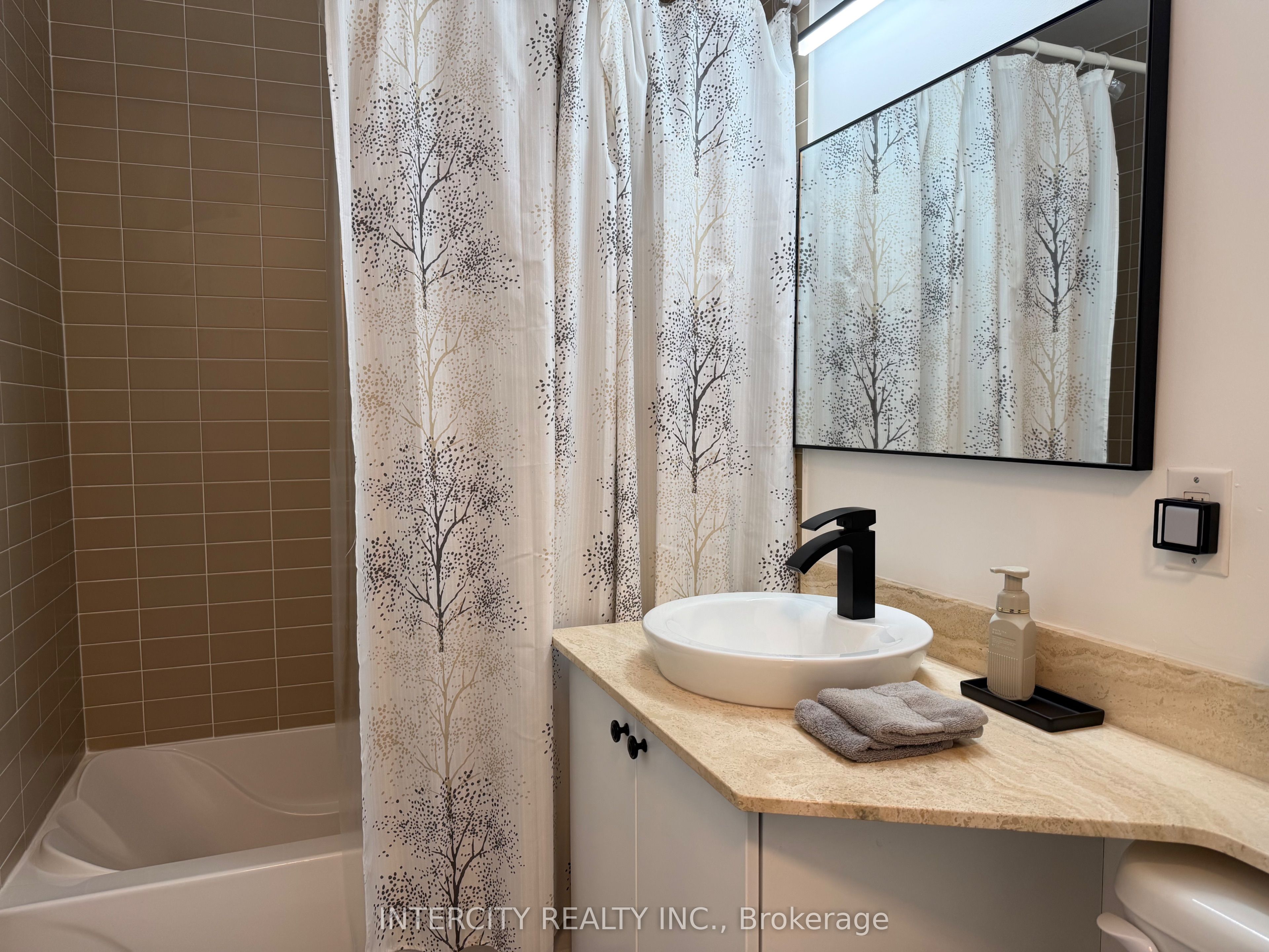 7730 Kipling Avenue 802 Property Photo 18