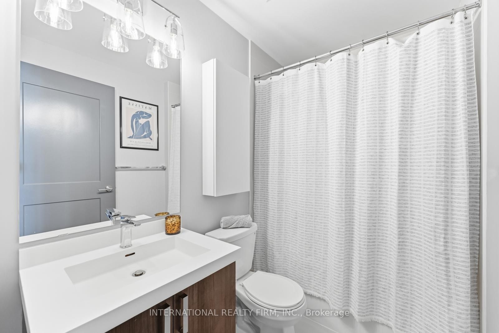 7895 Jane Street 703 Property Photo 20