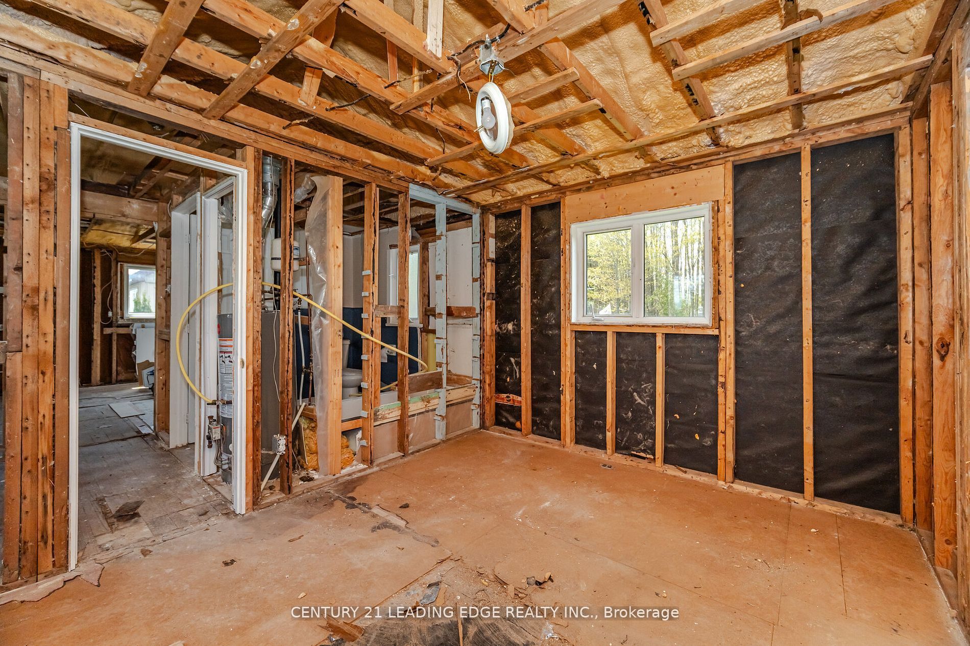 2678 25th Side Road Property Photo 14