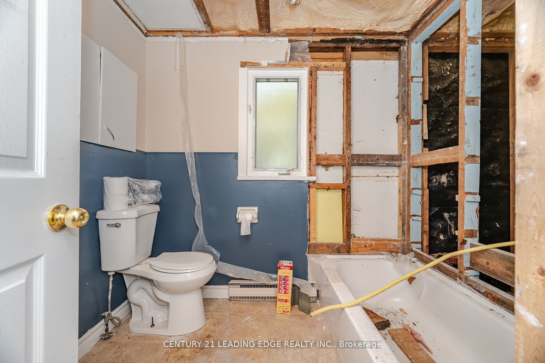 2678 25th Side Road Property Photo 17