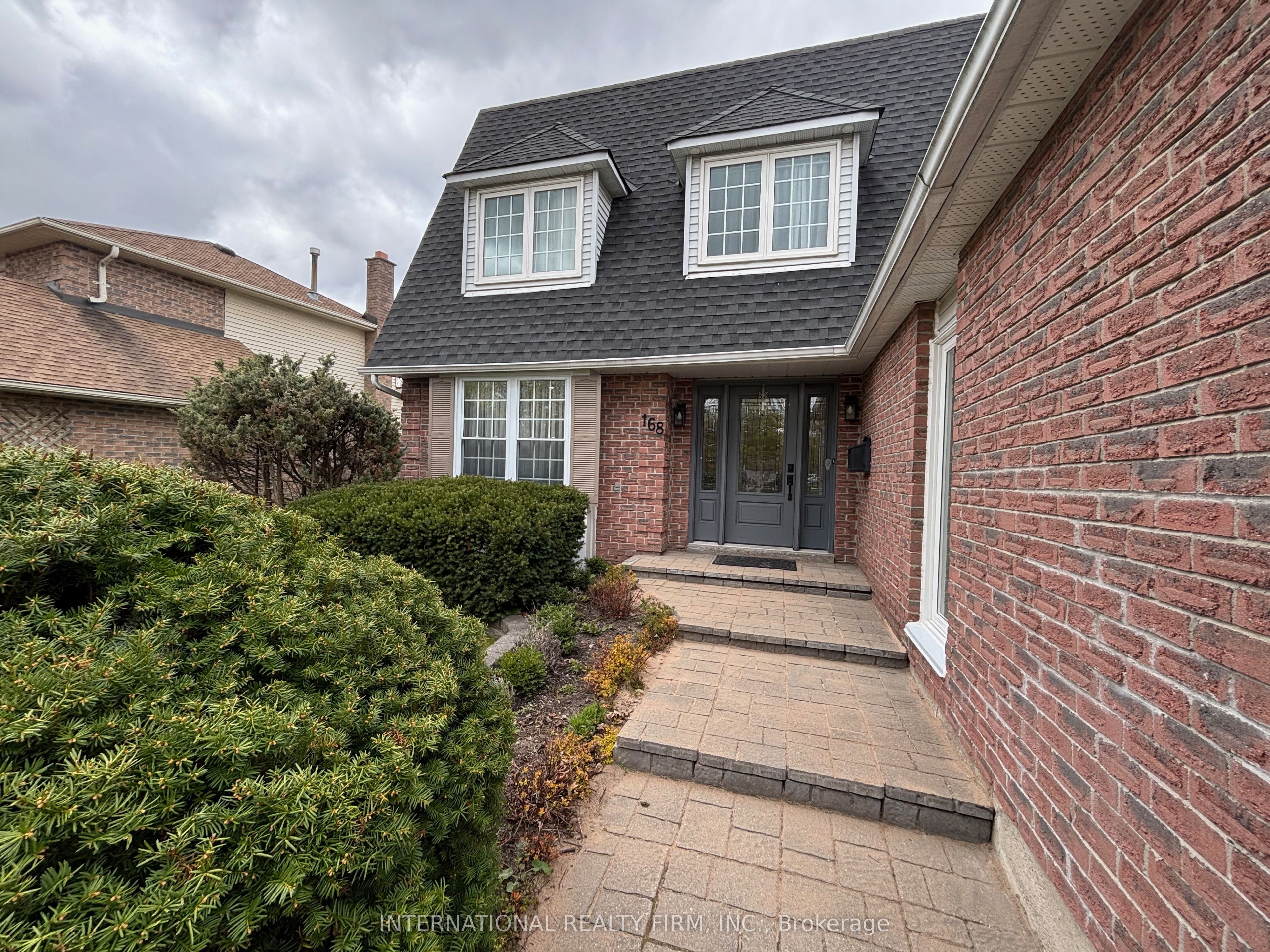 168 Willow Lane Property Photo 3
