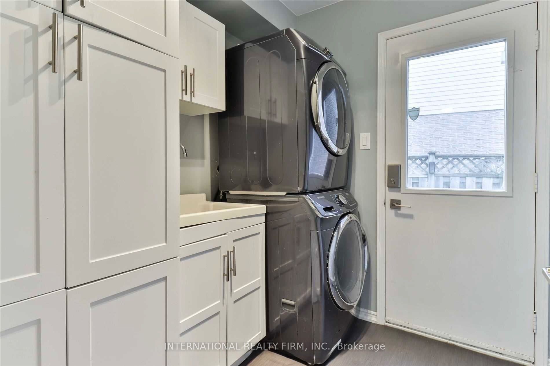 168 Willow Lane Property Photo 10