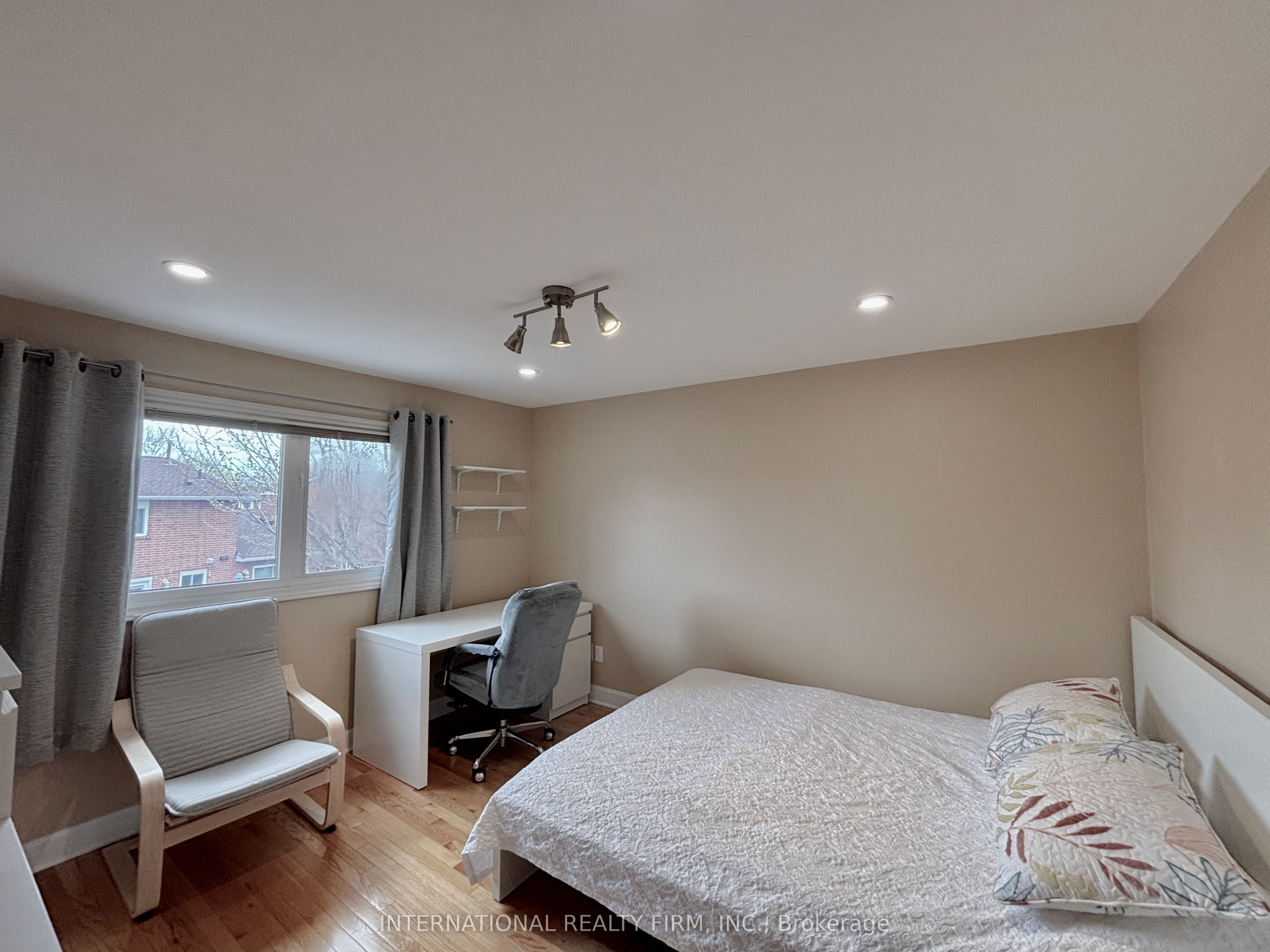 168 Willow Lane Property Photo 20