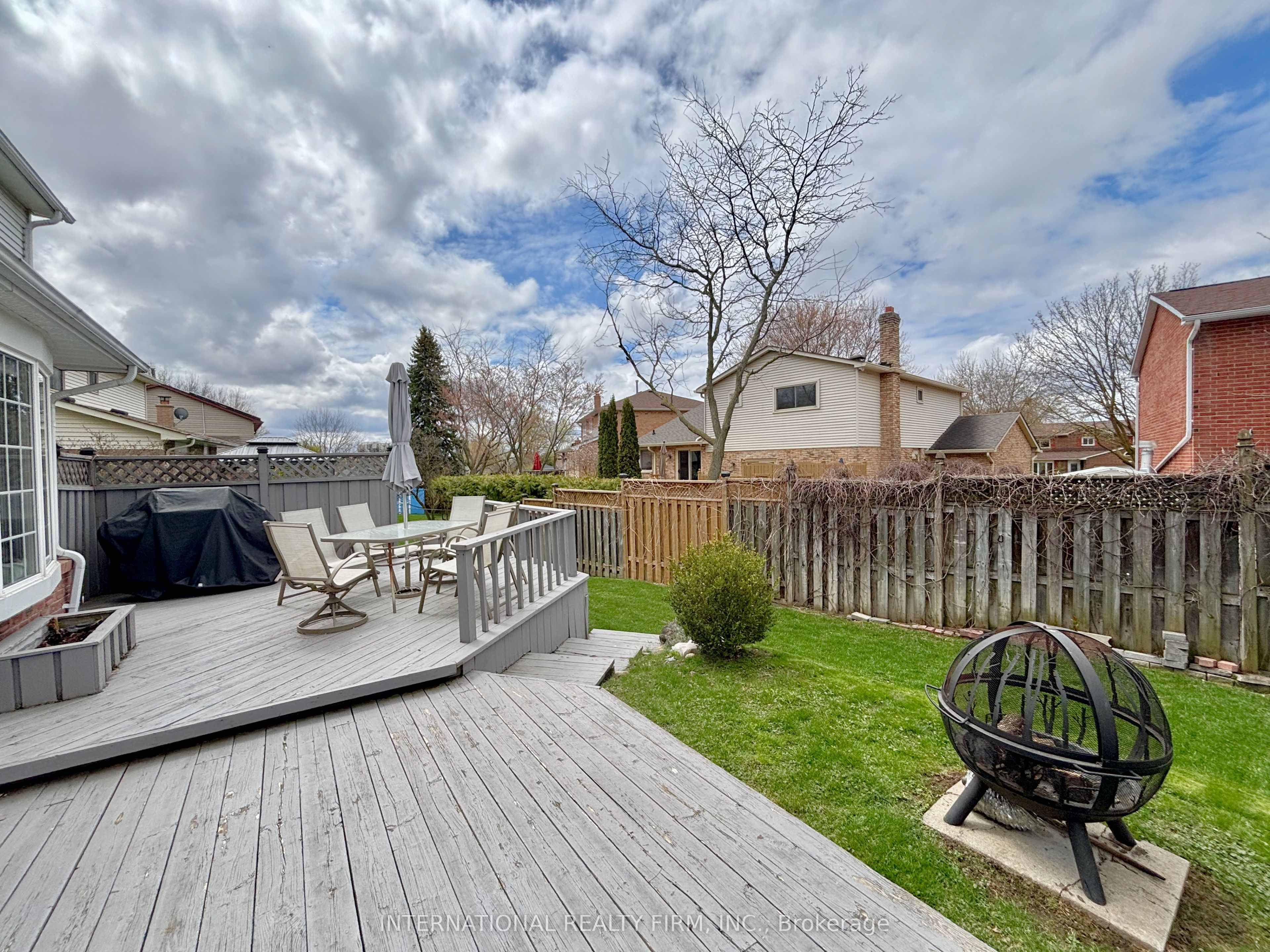 168 Willow Lane Property Photo 31