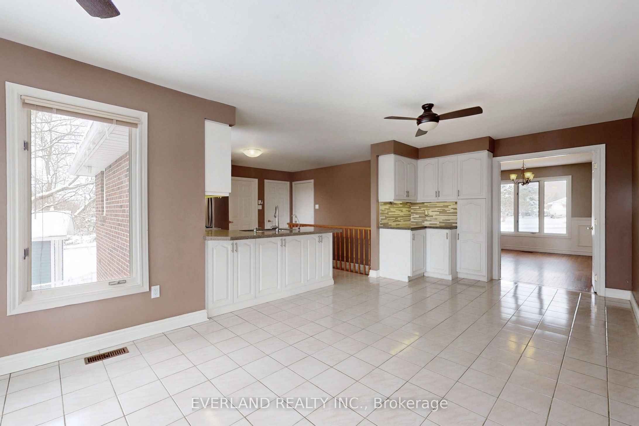 173 Thompson Drive Property Photo 4
