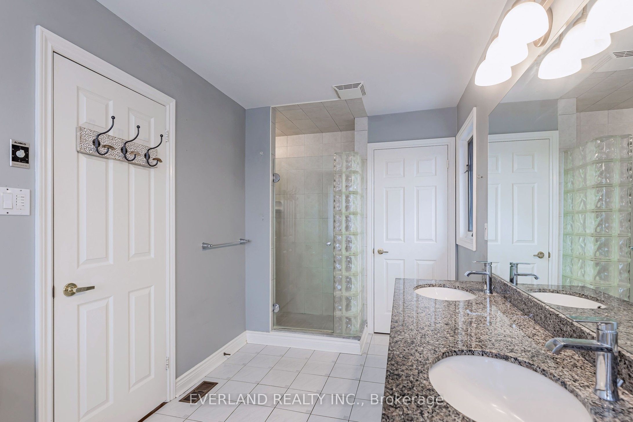 173 Thompson Drive Property Photo 12