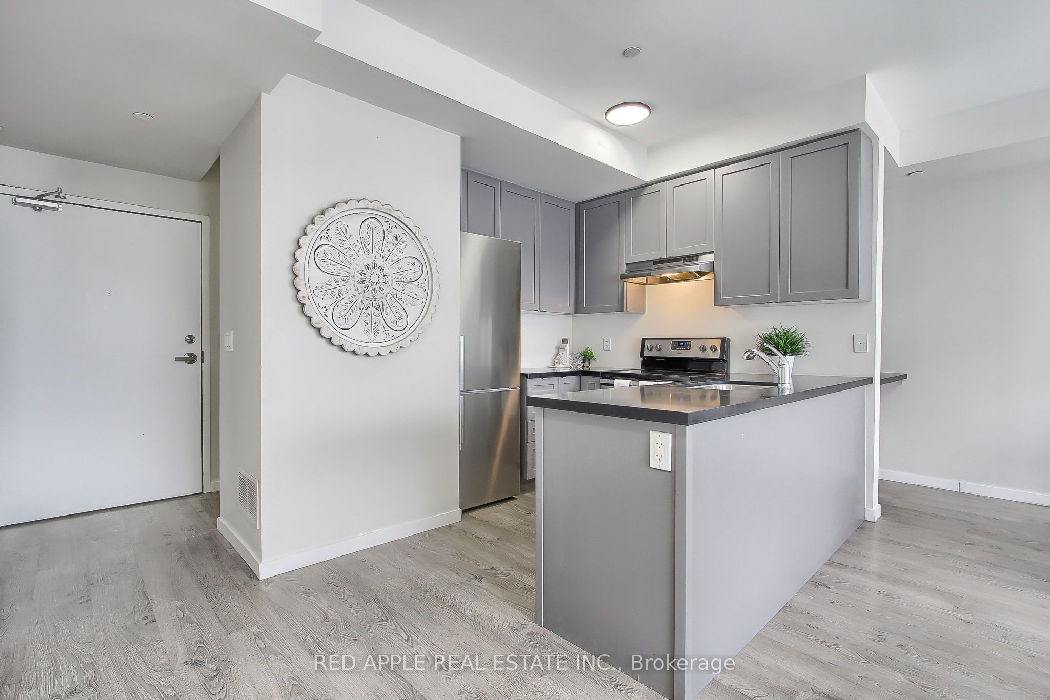 600 Alex Gardner Circle 110 Property Photo 2
