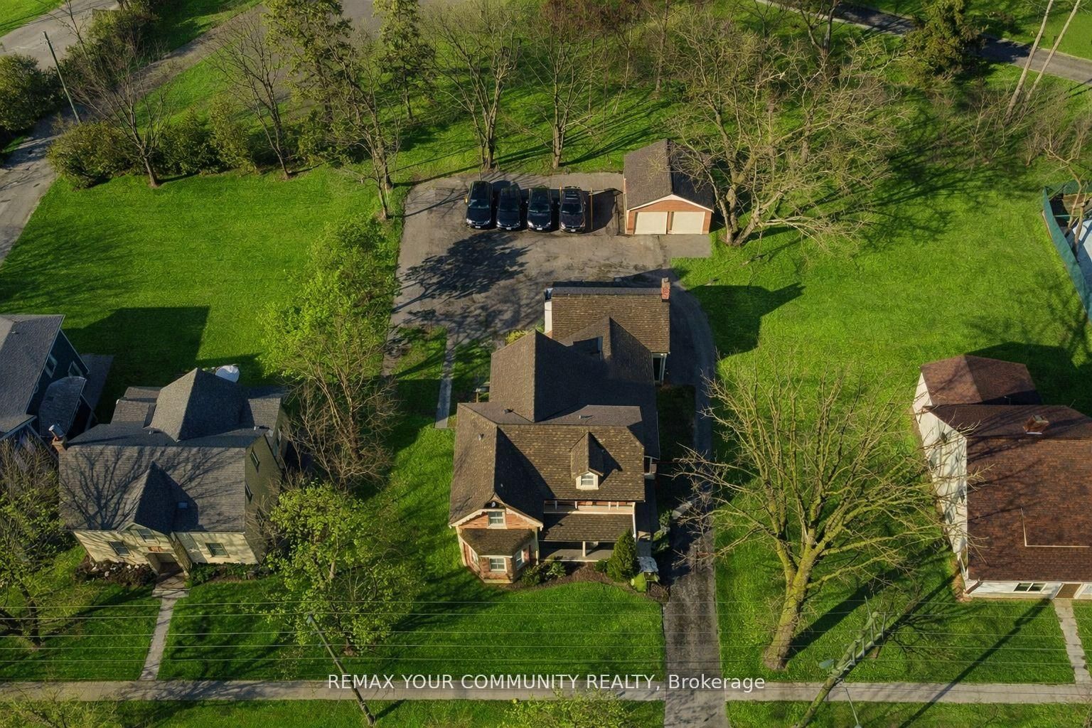66 Centre Street Property Photo 4
