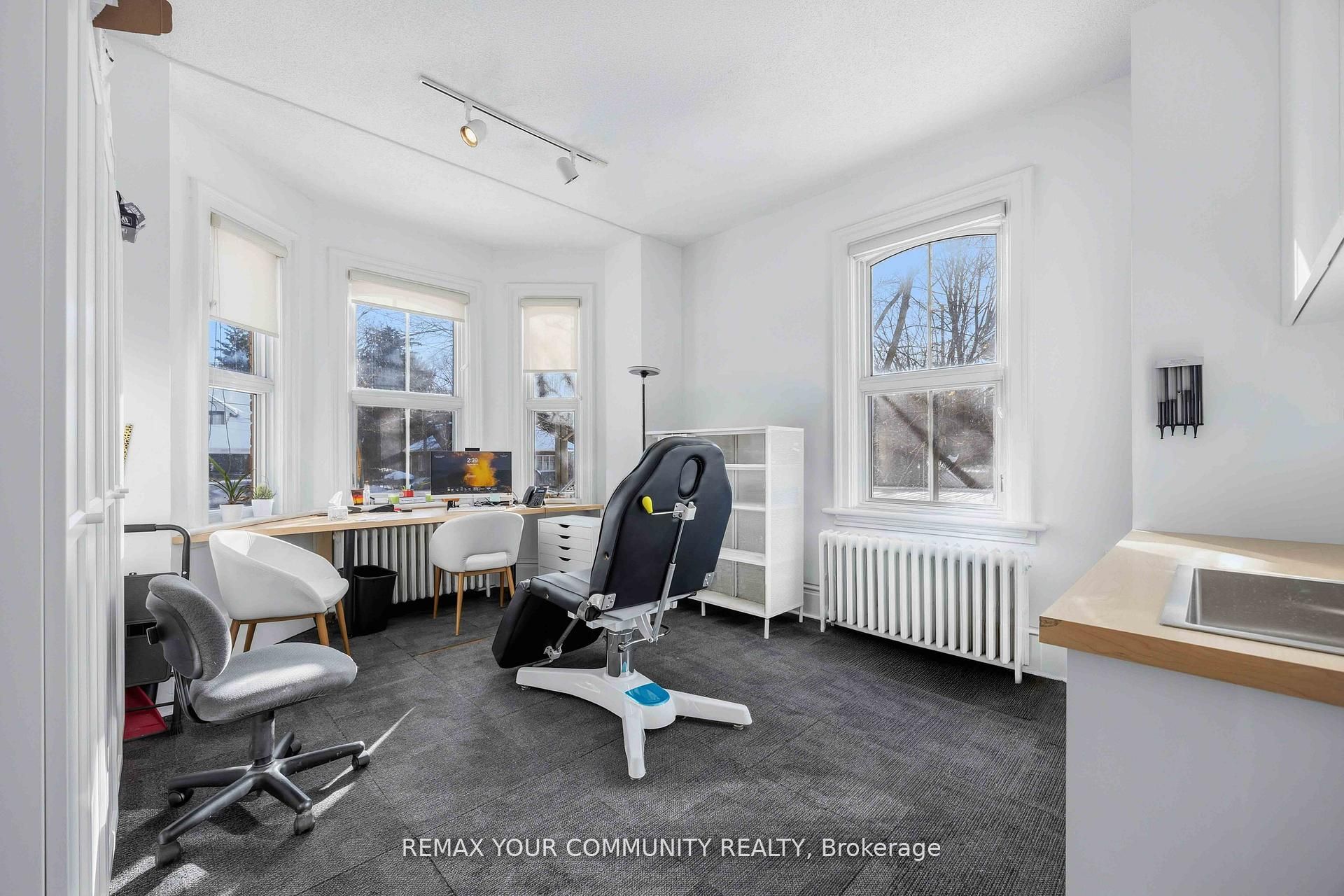 66 Centre Street Property Photo 10