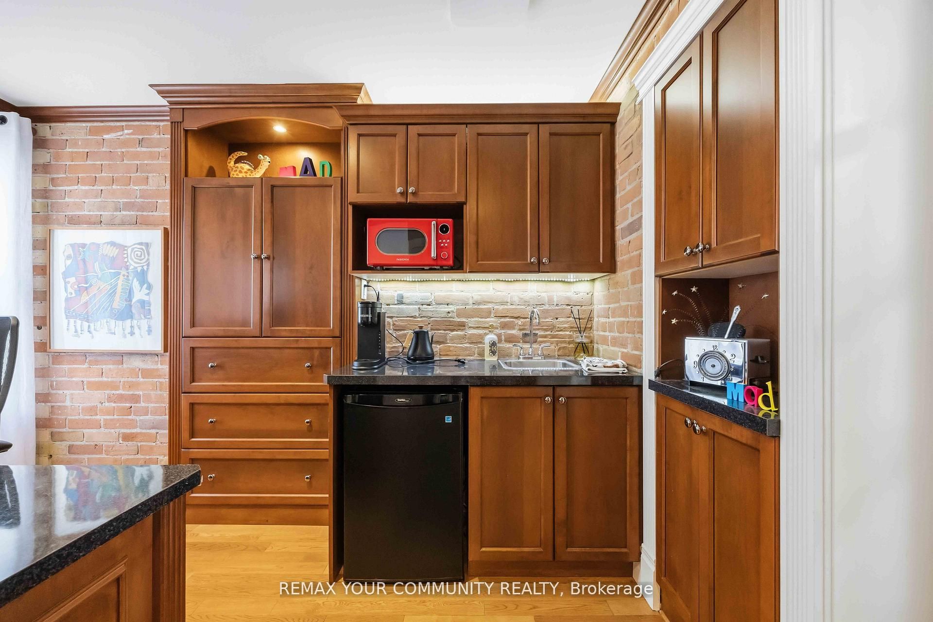 66 Centre Street Property Photo 18