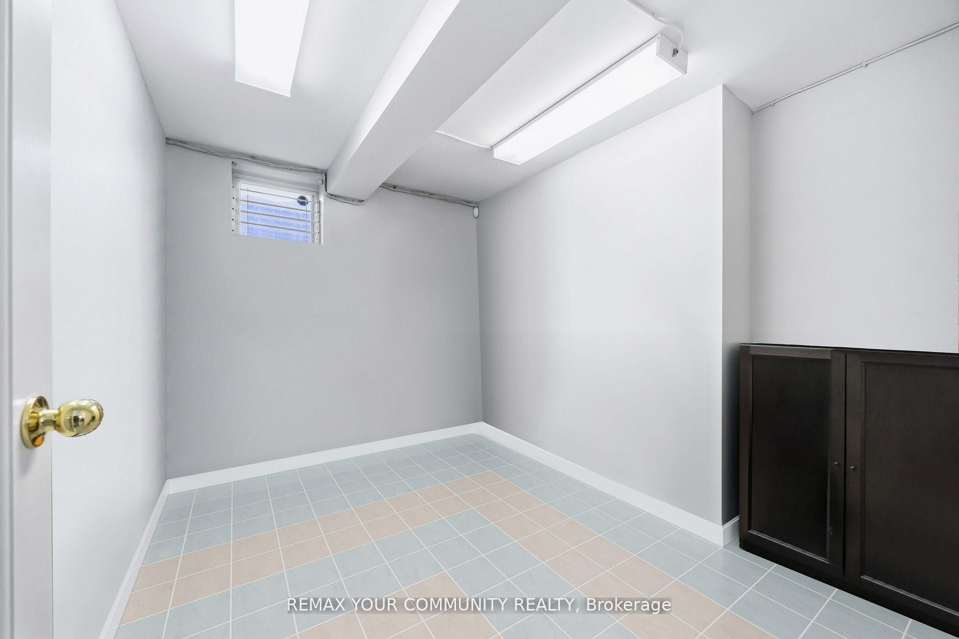66 Centre Street Property Photo 35