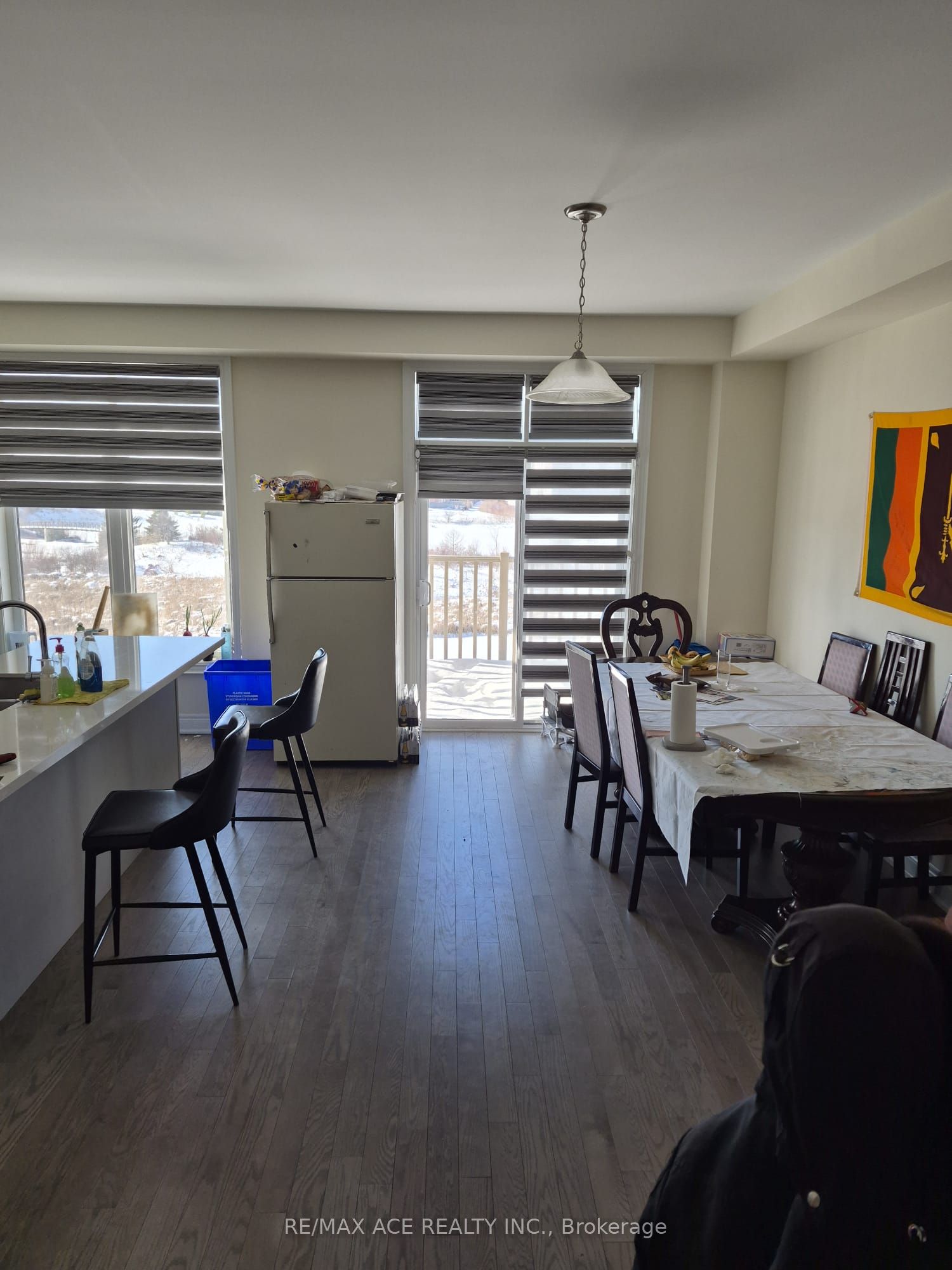 32 Andress Way Property Photo 5