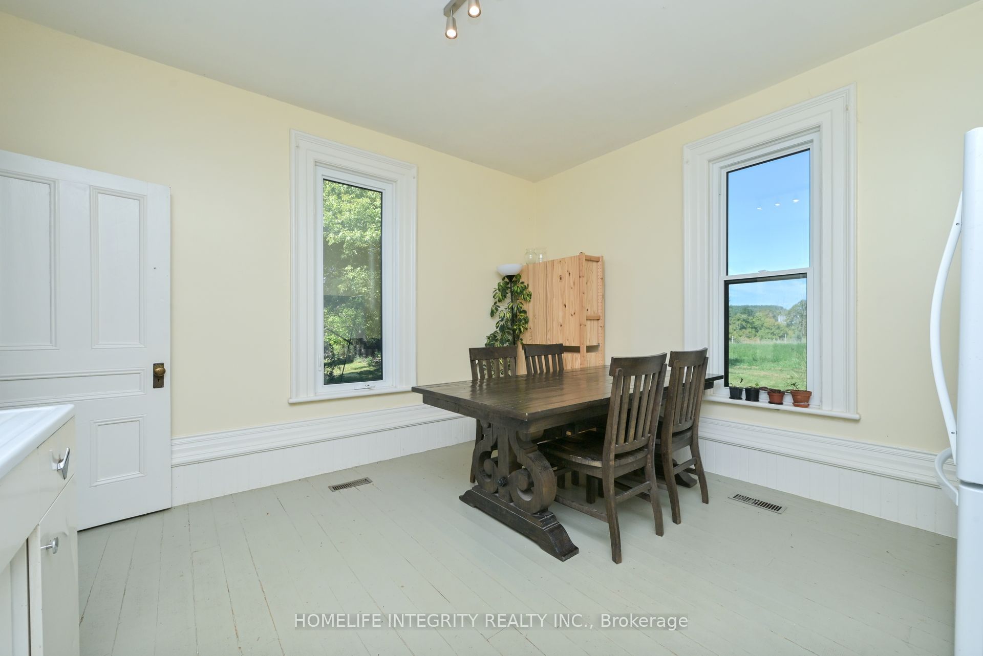 995305 Mono Adjala Townline Property Photo 11