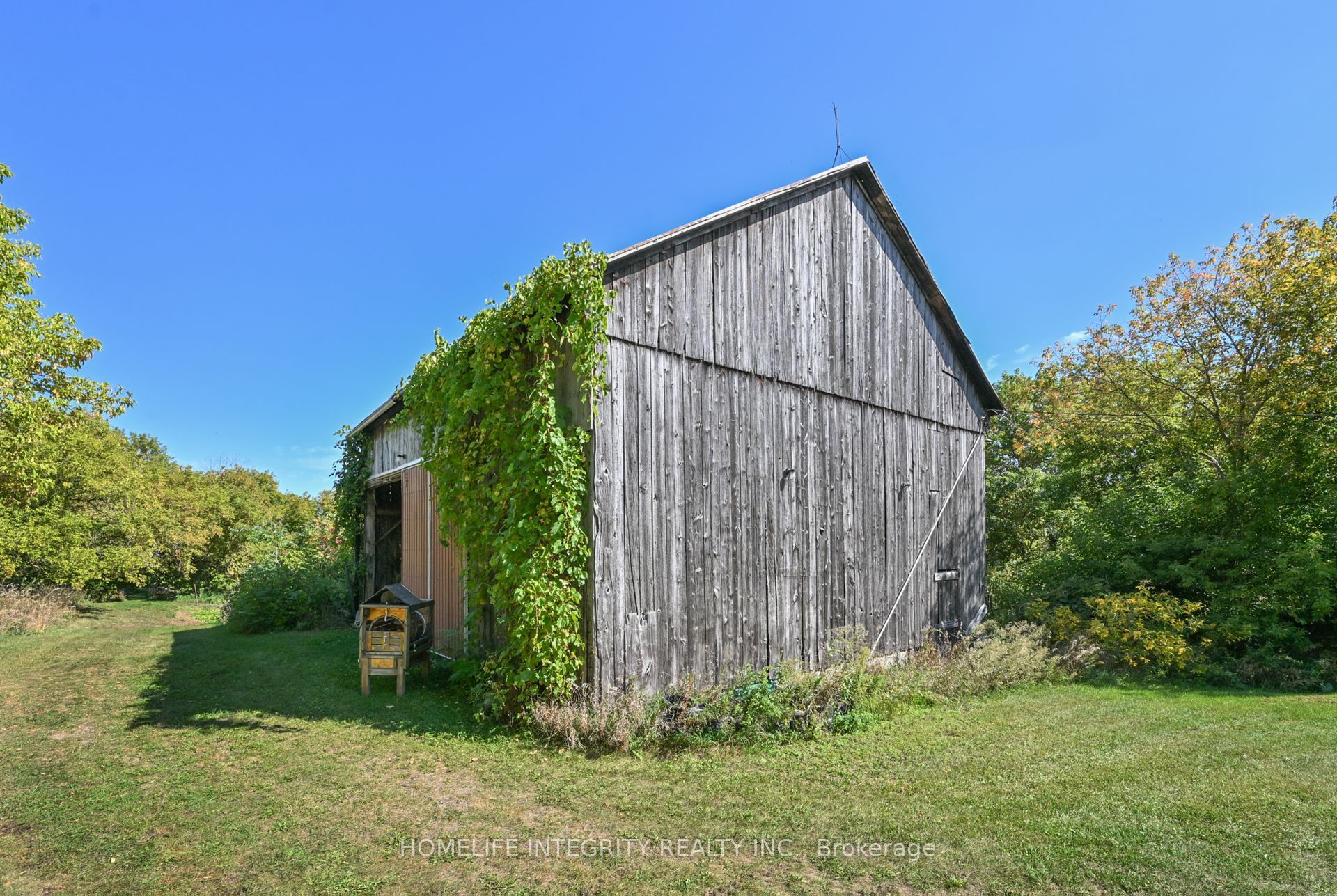 995305 Mono Adjala Townline Property Photo 28