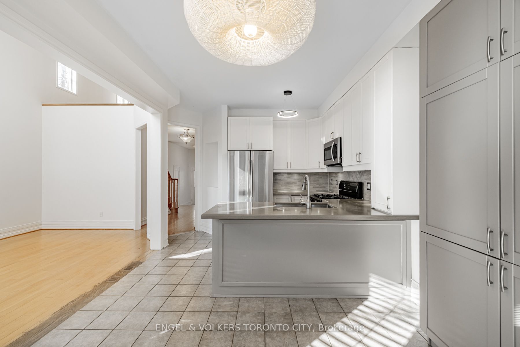 130 Old Colony Road Property Photo 12