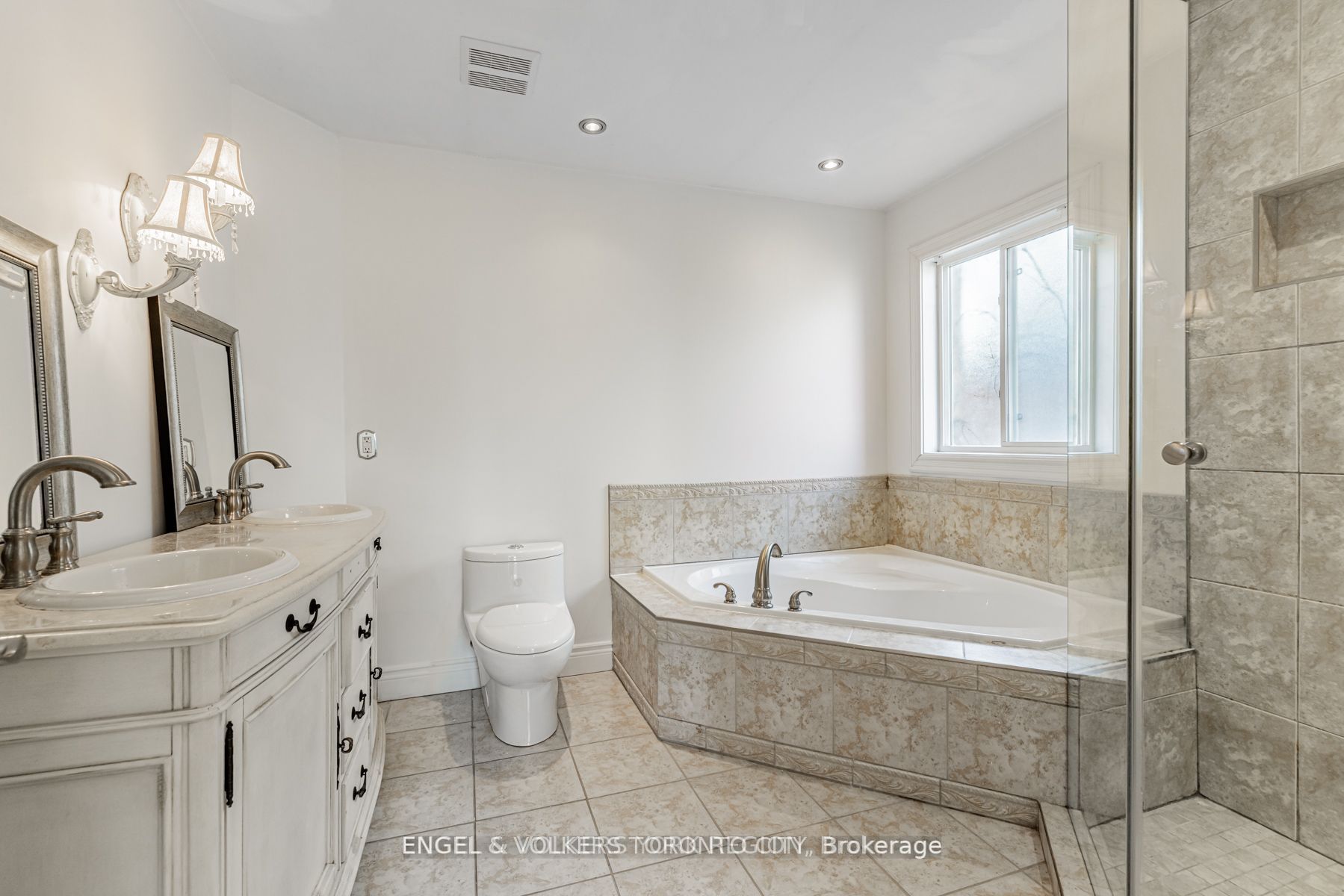 130 Old Colony Road Property Photo 17