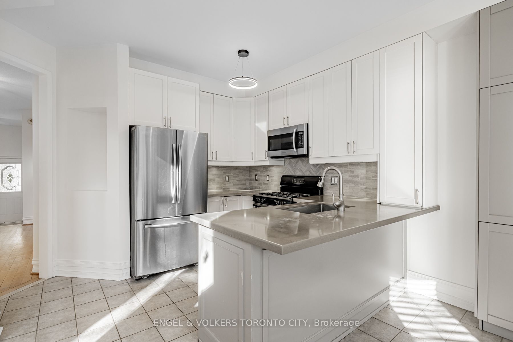 130 Old Colony Road Property Photo 23