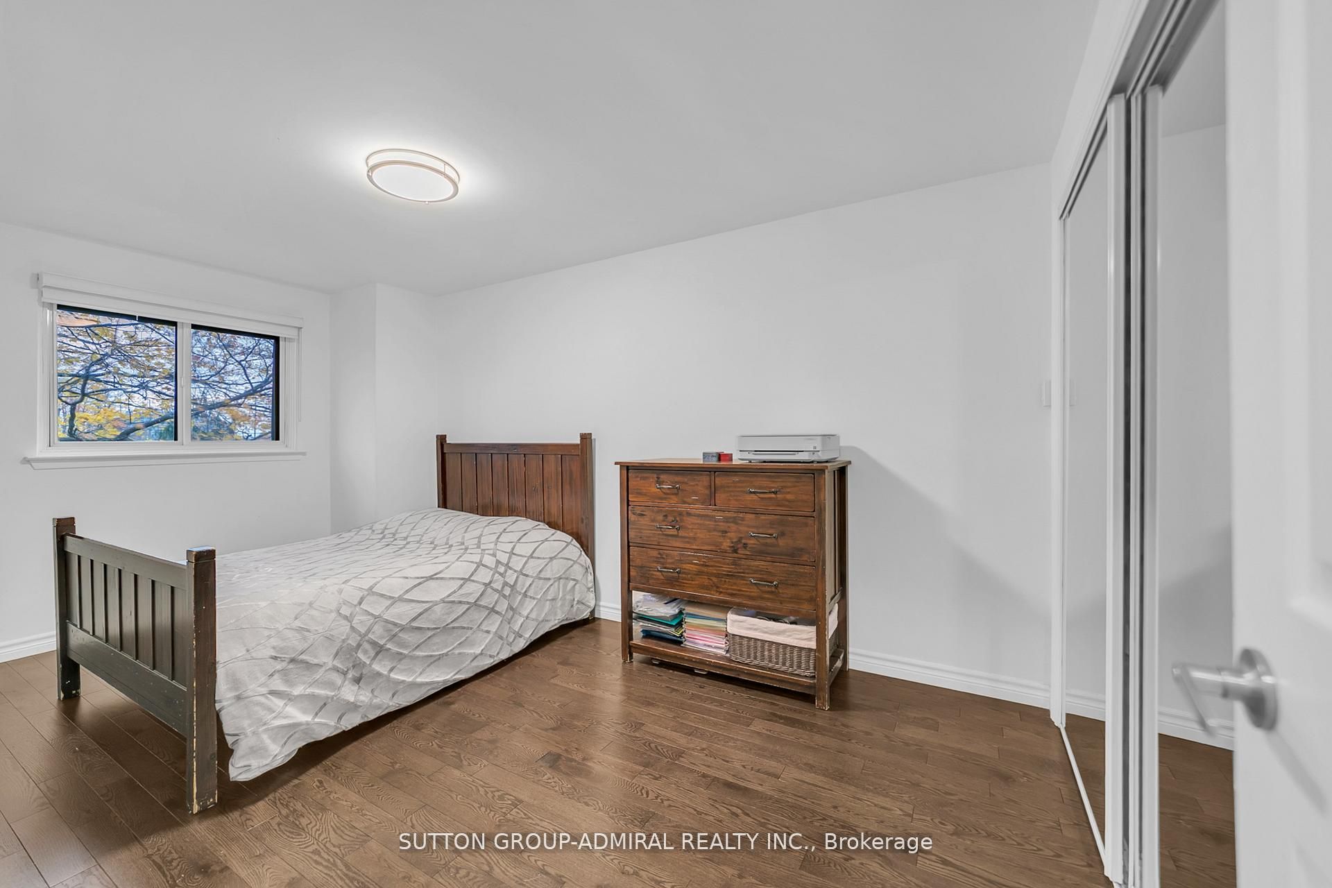 40 Stately Way Property Photo 15