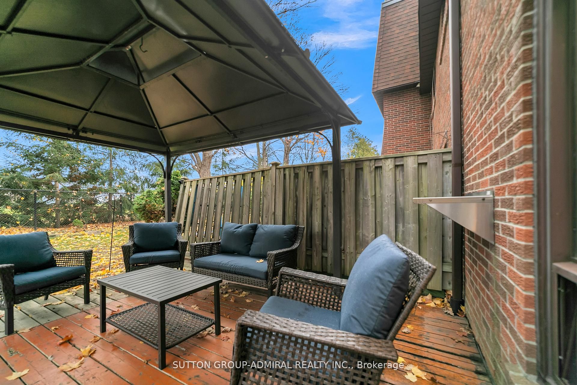 40 Stately Way Property Photo 23
