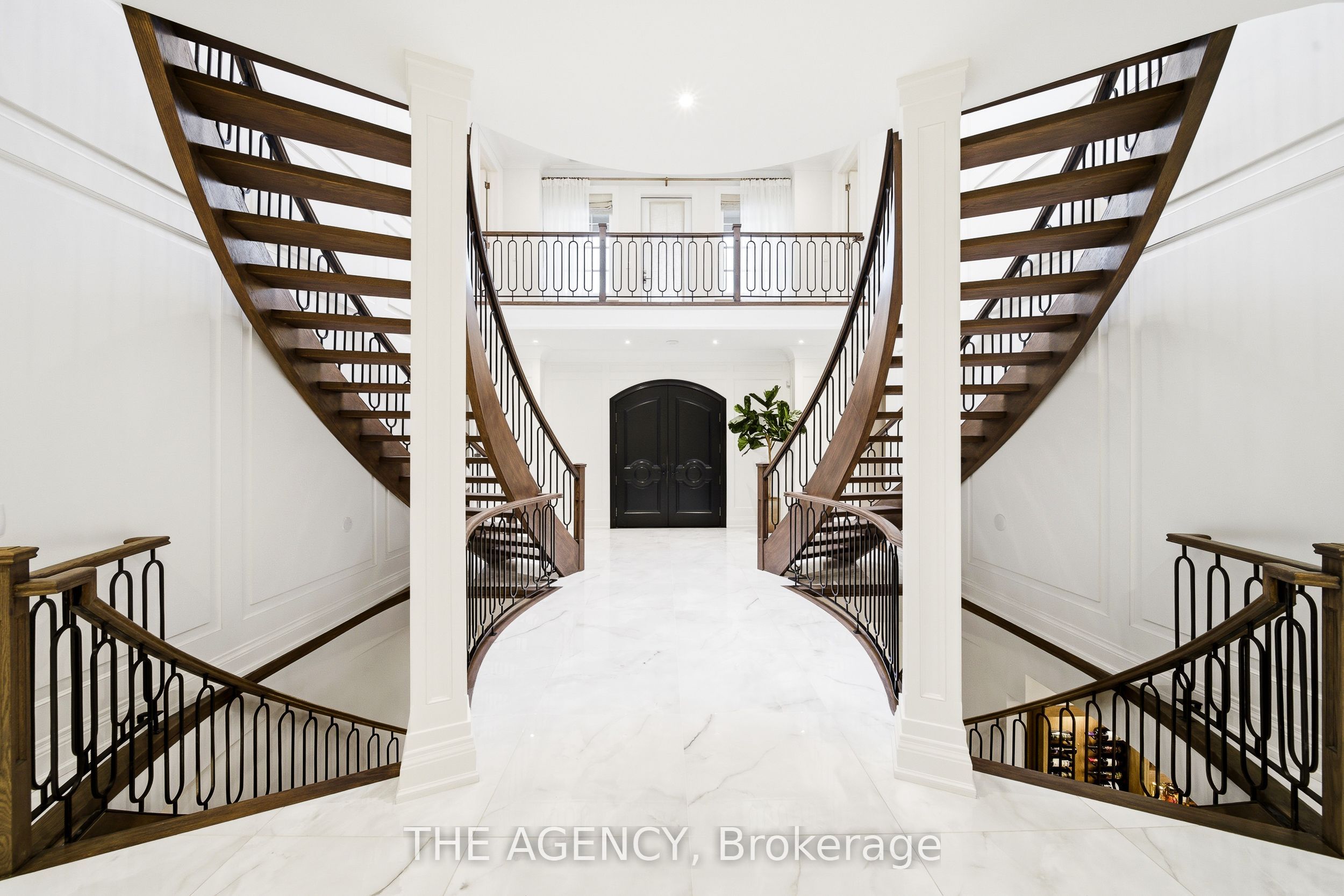 8 Bayview Park Lane Property Photo 5