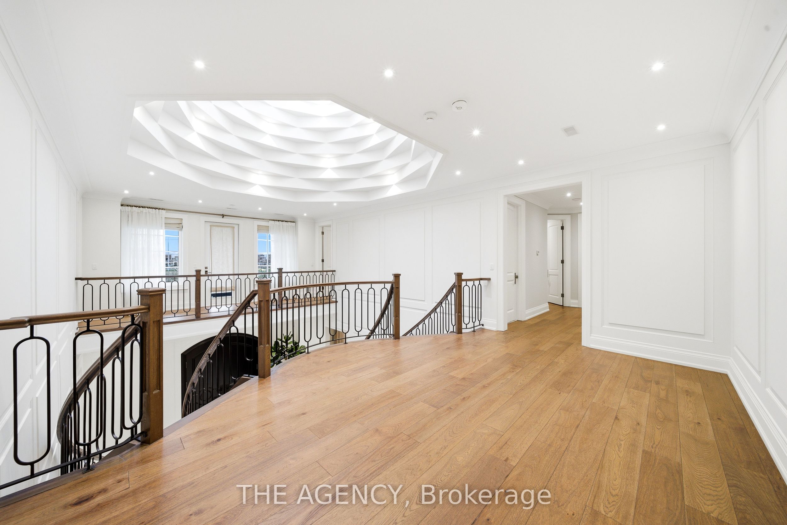 8 Bayview Park Lane Property Photo 15