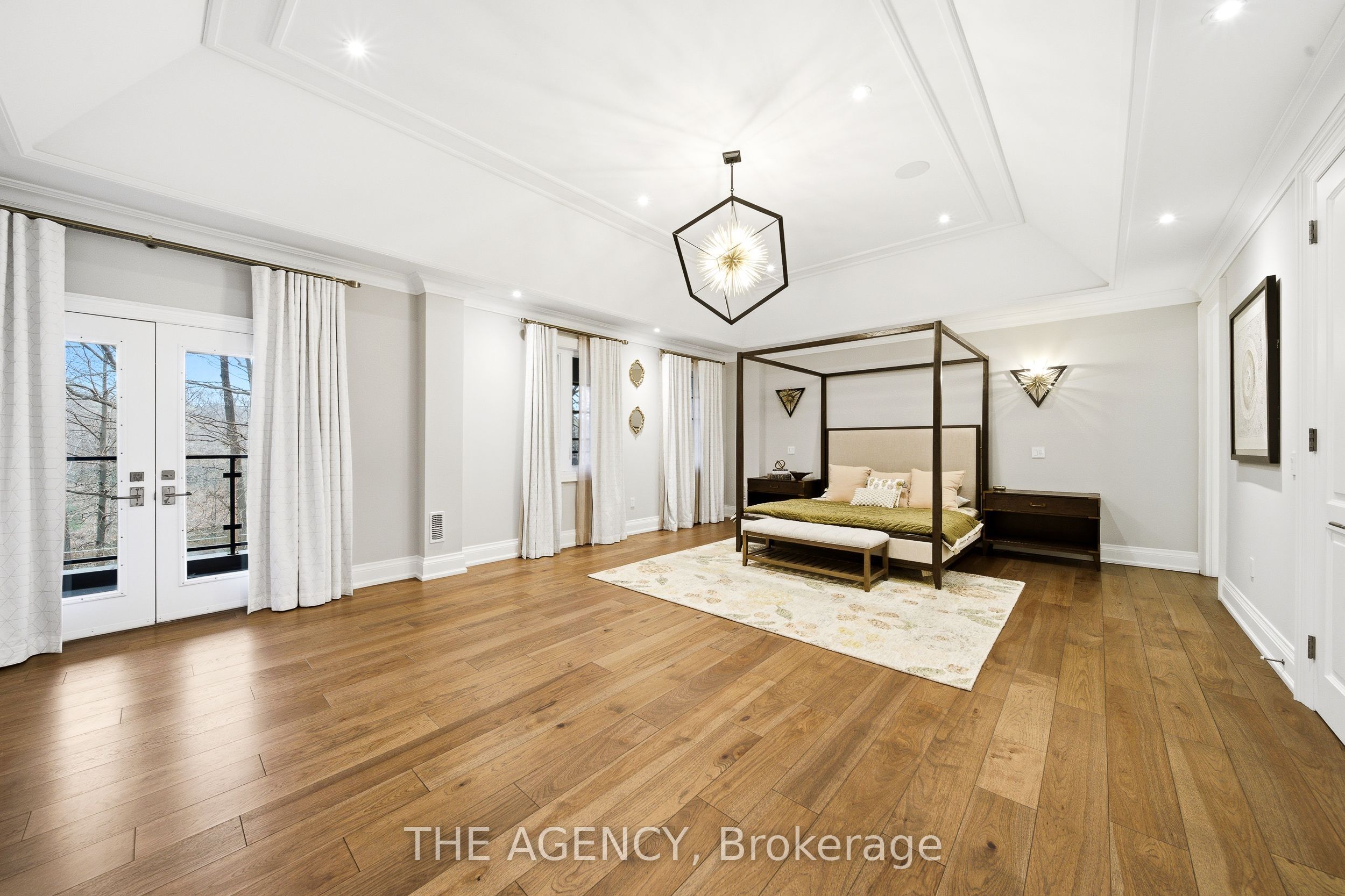 8 Bayview Park Lane Property Photo 17