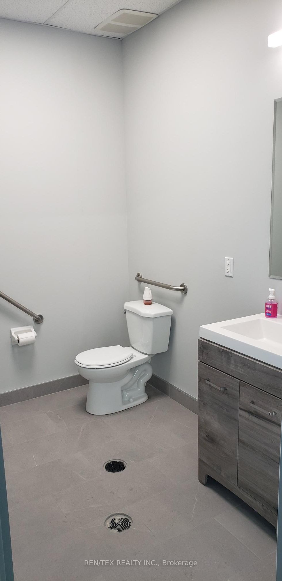 125 Don Hillock Drive 15 Property Photo 6