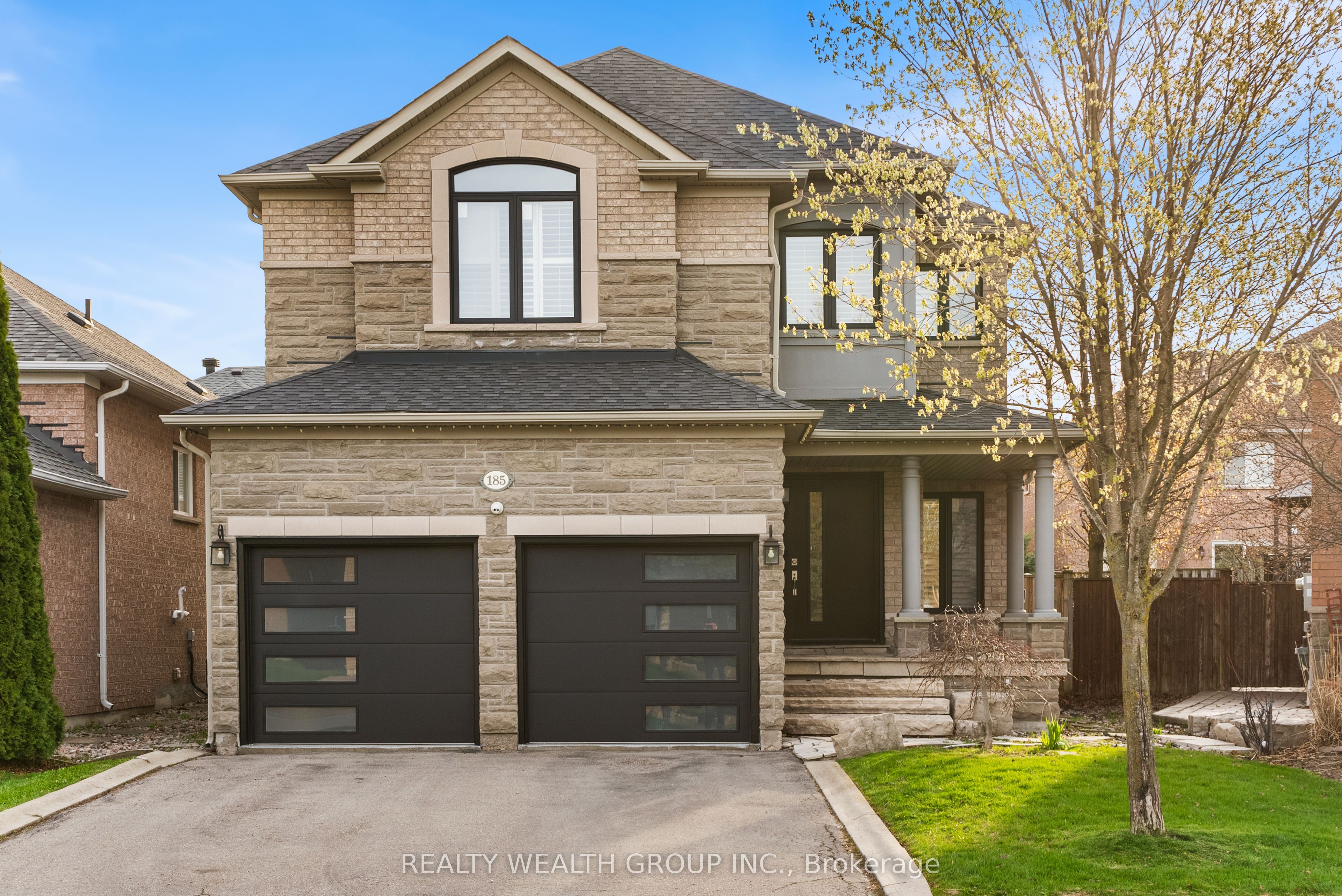 185 Regency View Heights Property Photo 2