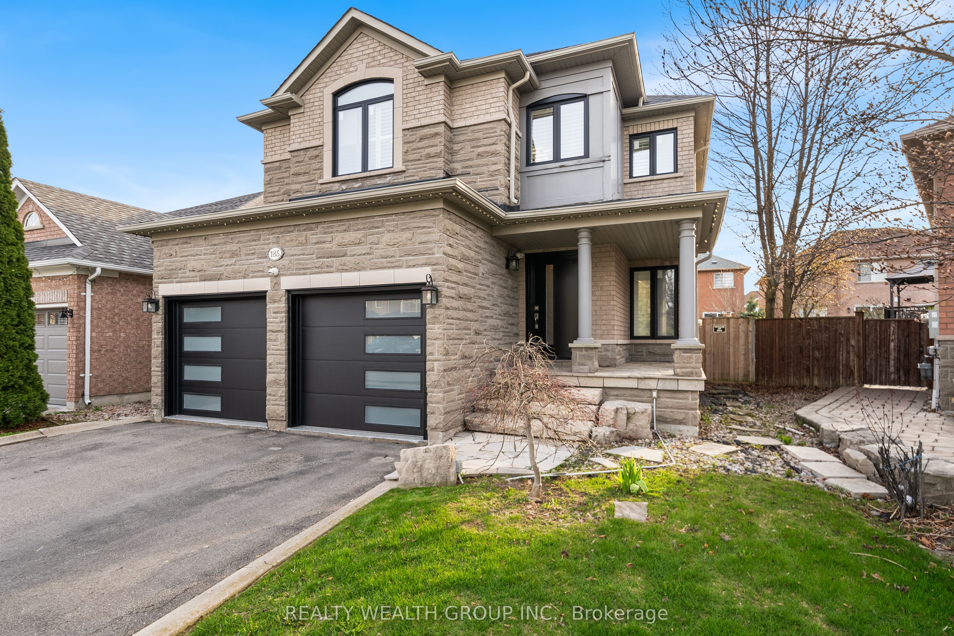 185 Regency View Heights Property Photo 4