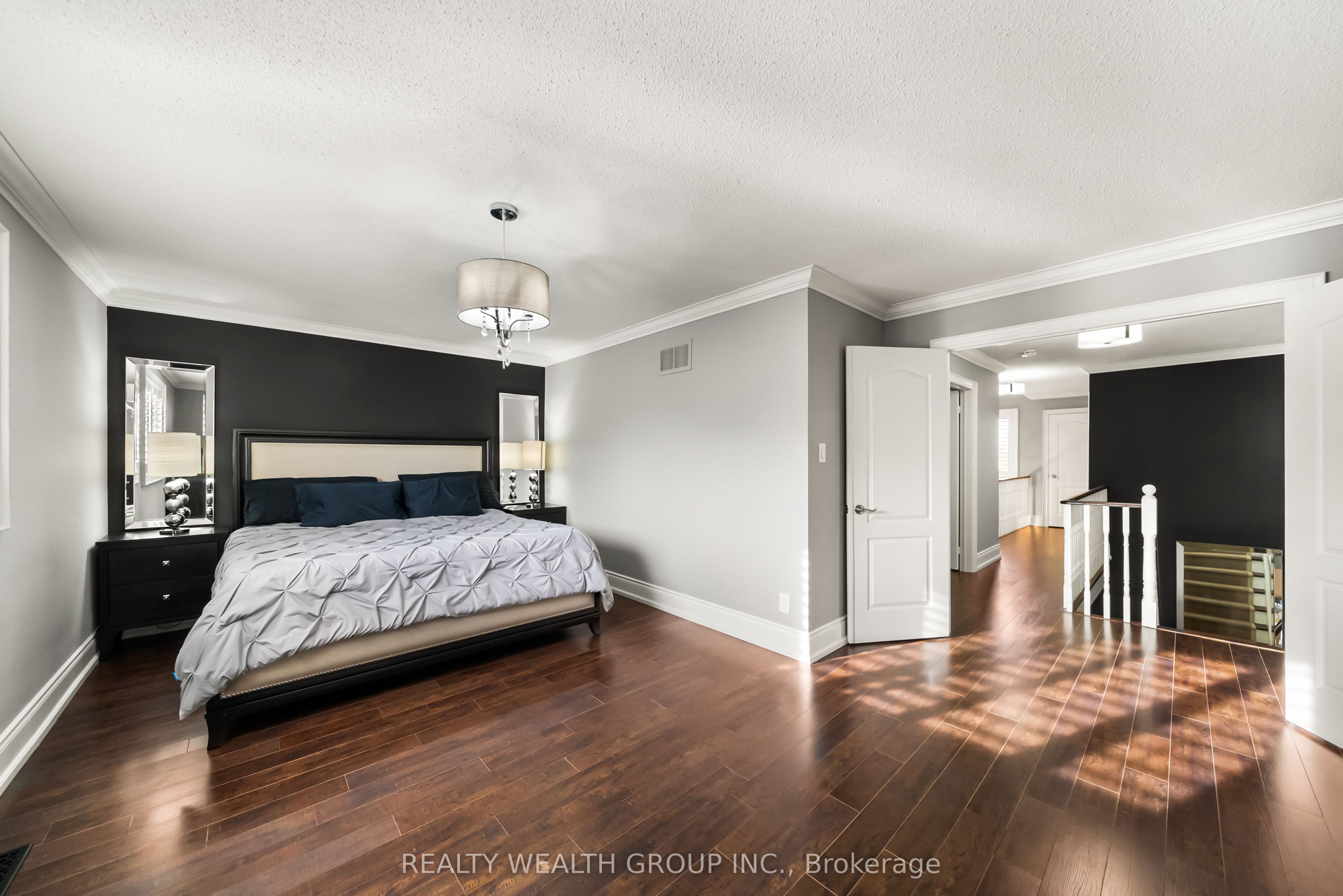 185 Regency View Heights Property Photo 37