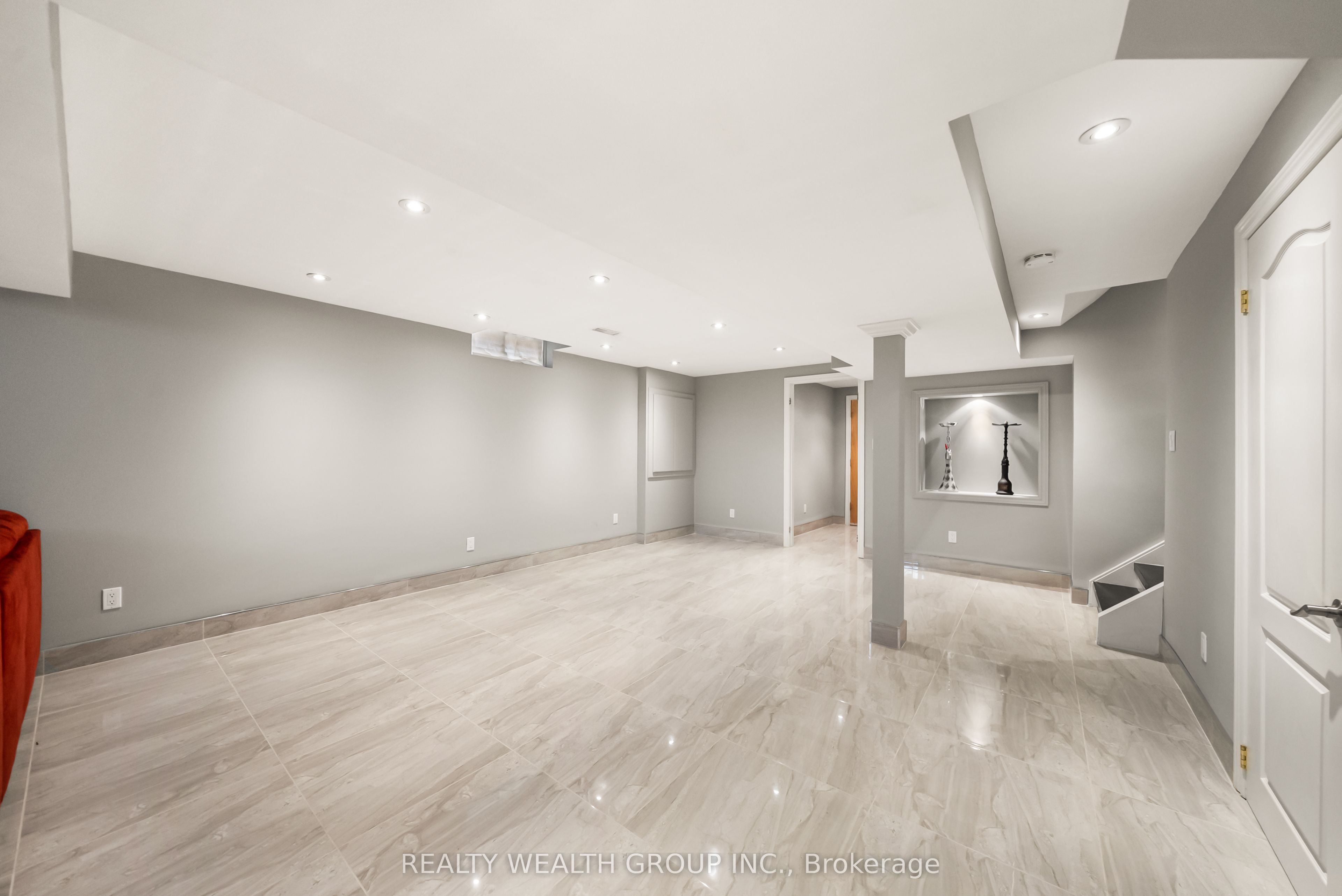 185 Regency View Heights Property Photo 42