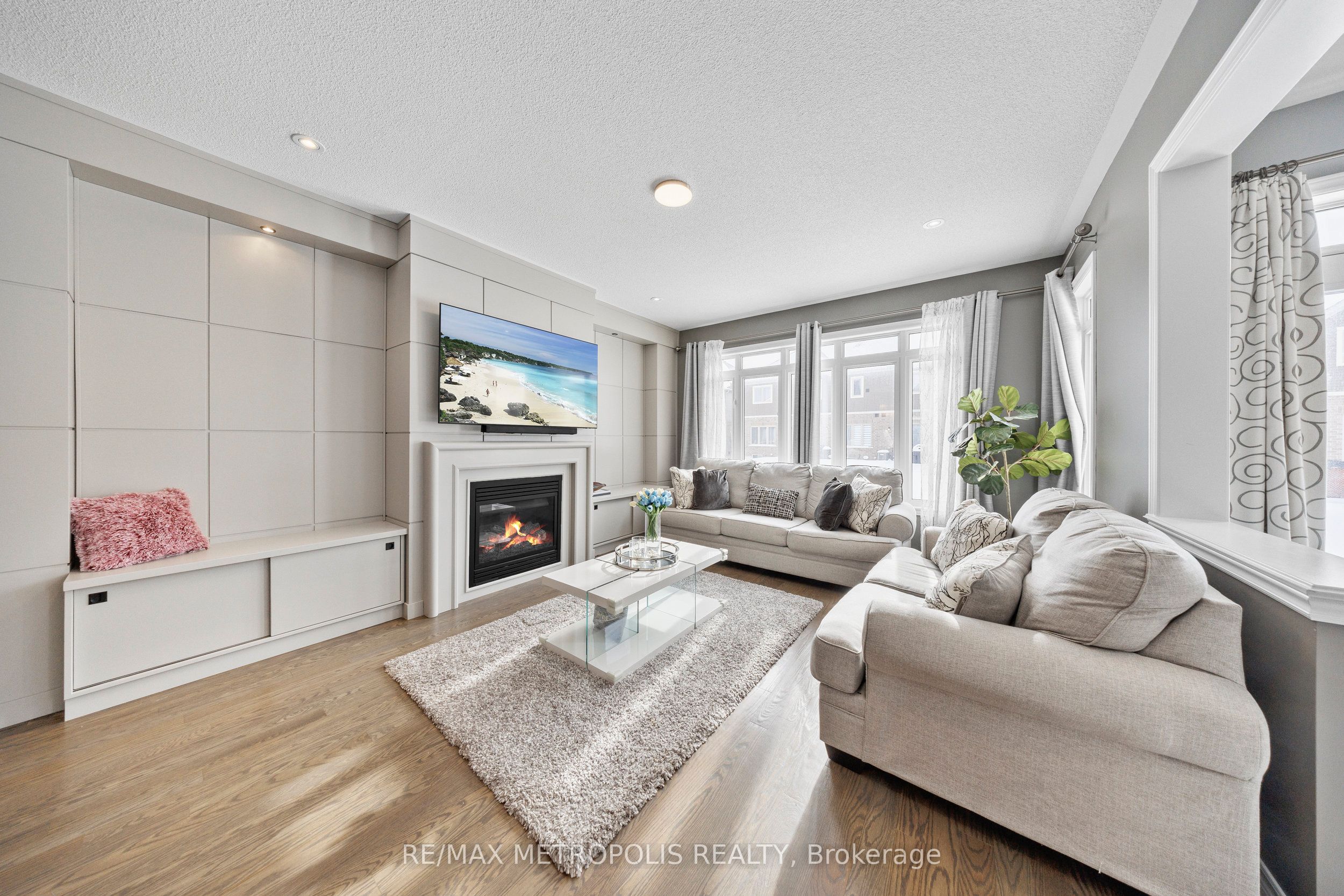 118 Lorne Thomas Place Property Photo 18