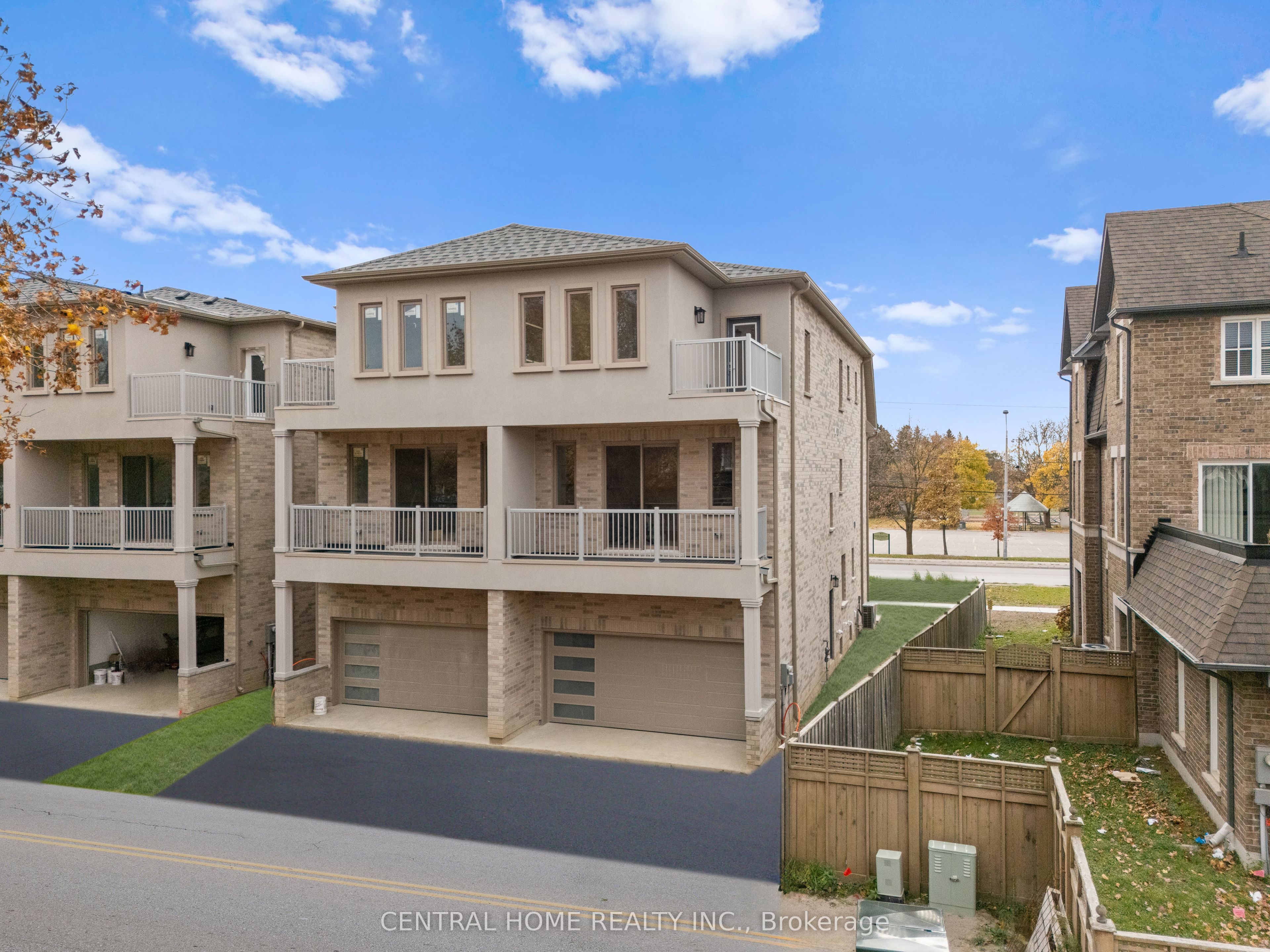 2946-2956 Elgin Mills Road E Property Photo 2