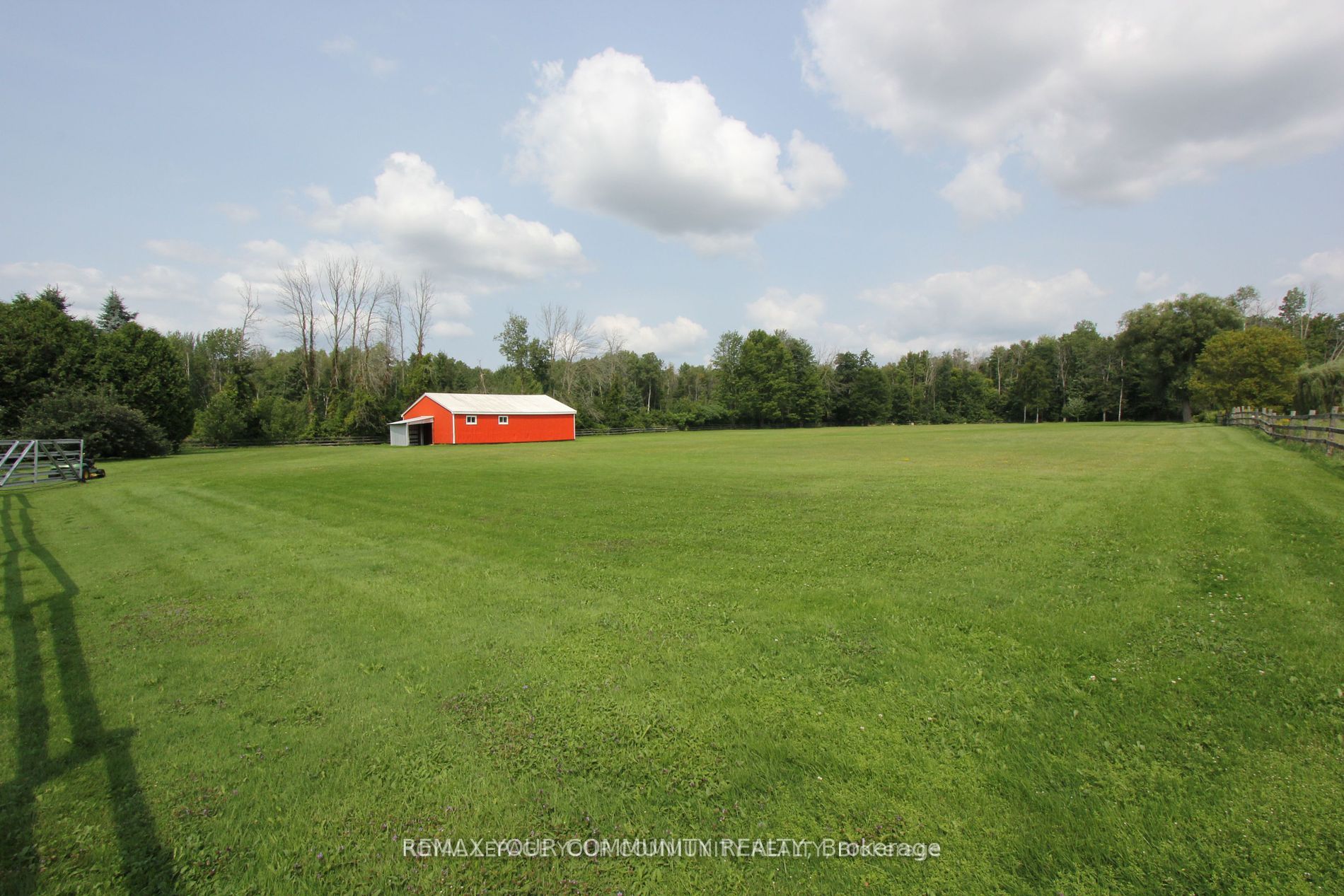 20161 Bathurst Street Property Photo 7