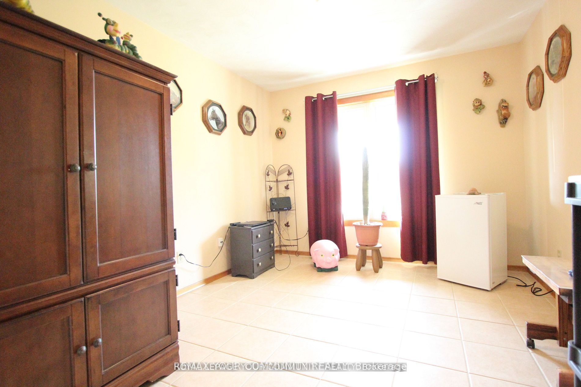 20161 Bathurst Street Property Photo 19