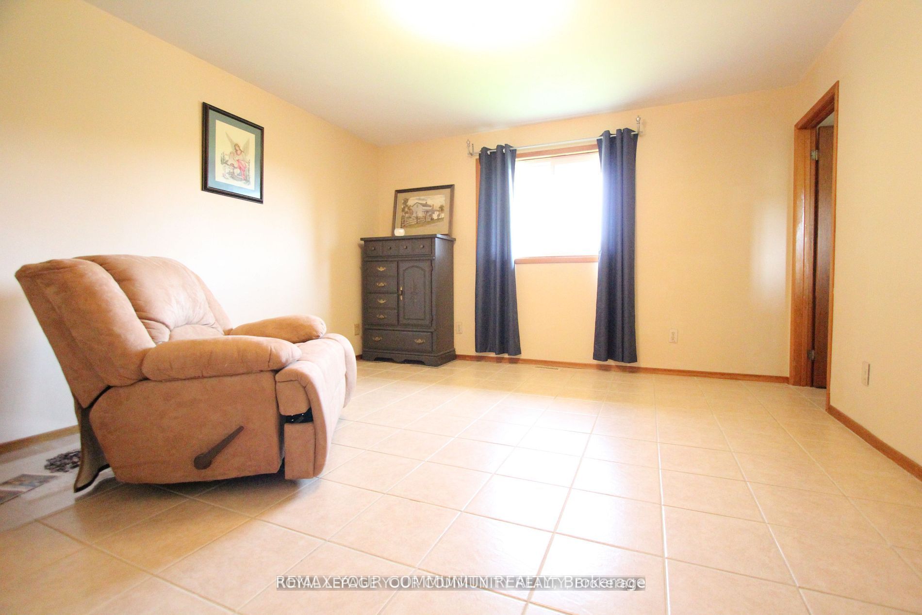 20161 Bathurst Street Property Photo 21