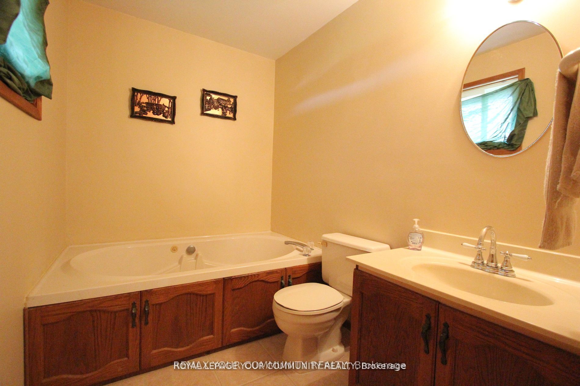 20161 Bathurst Street Property Photo 22