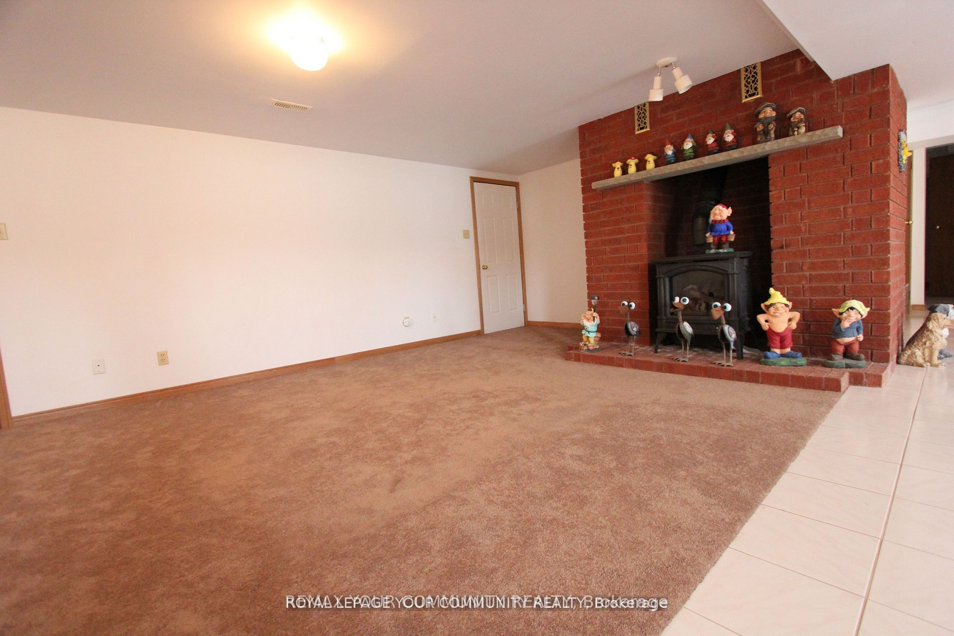 20161 Bathurst Street Property Photo 24
