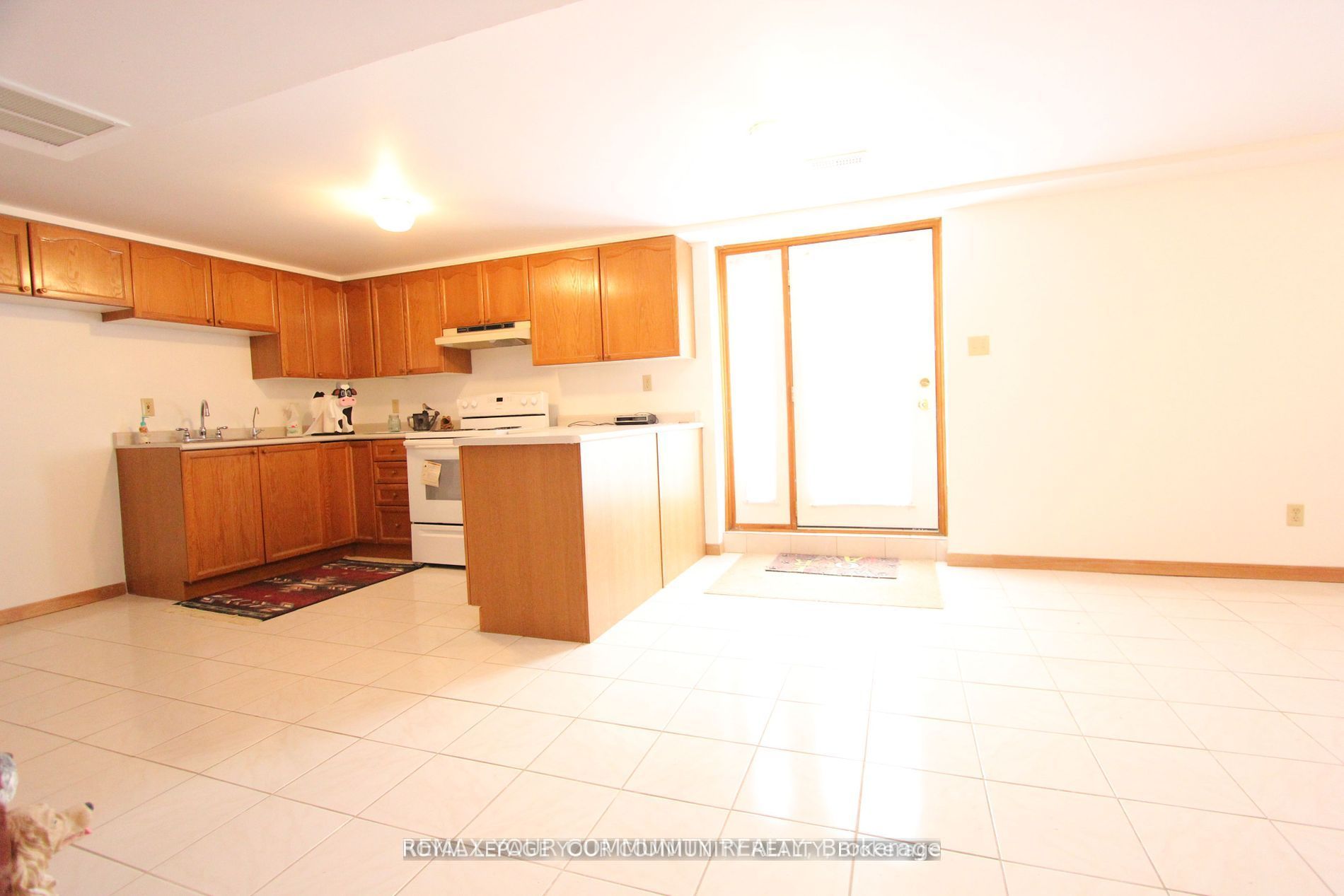 20161 Bathurst Street Property Photo 26