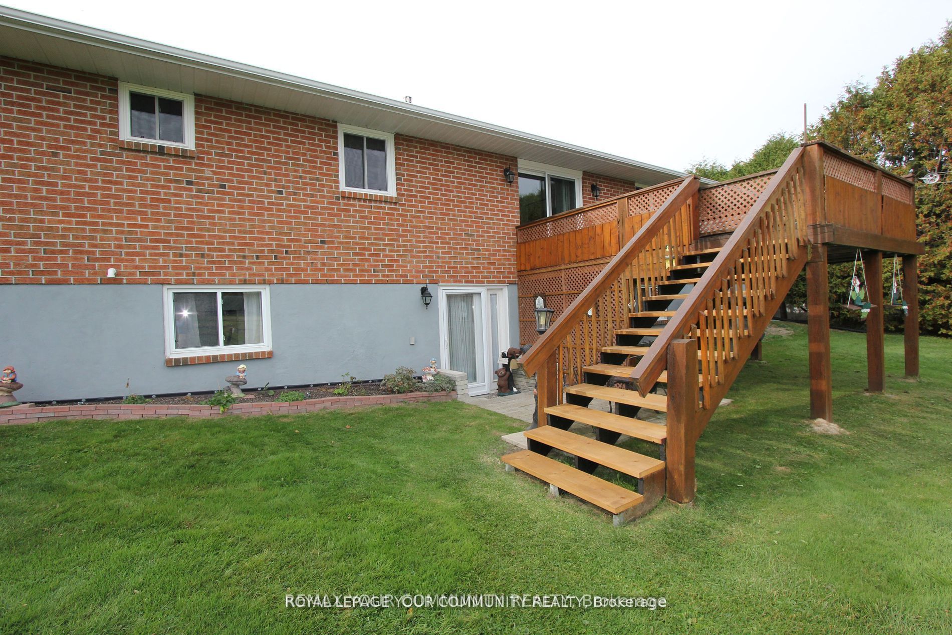 20161 Bathurst Street Property Photo 33